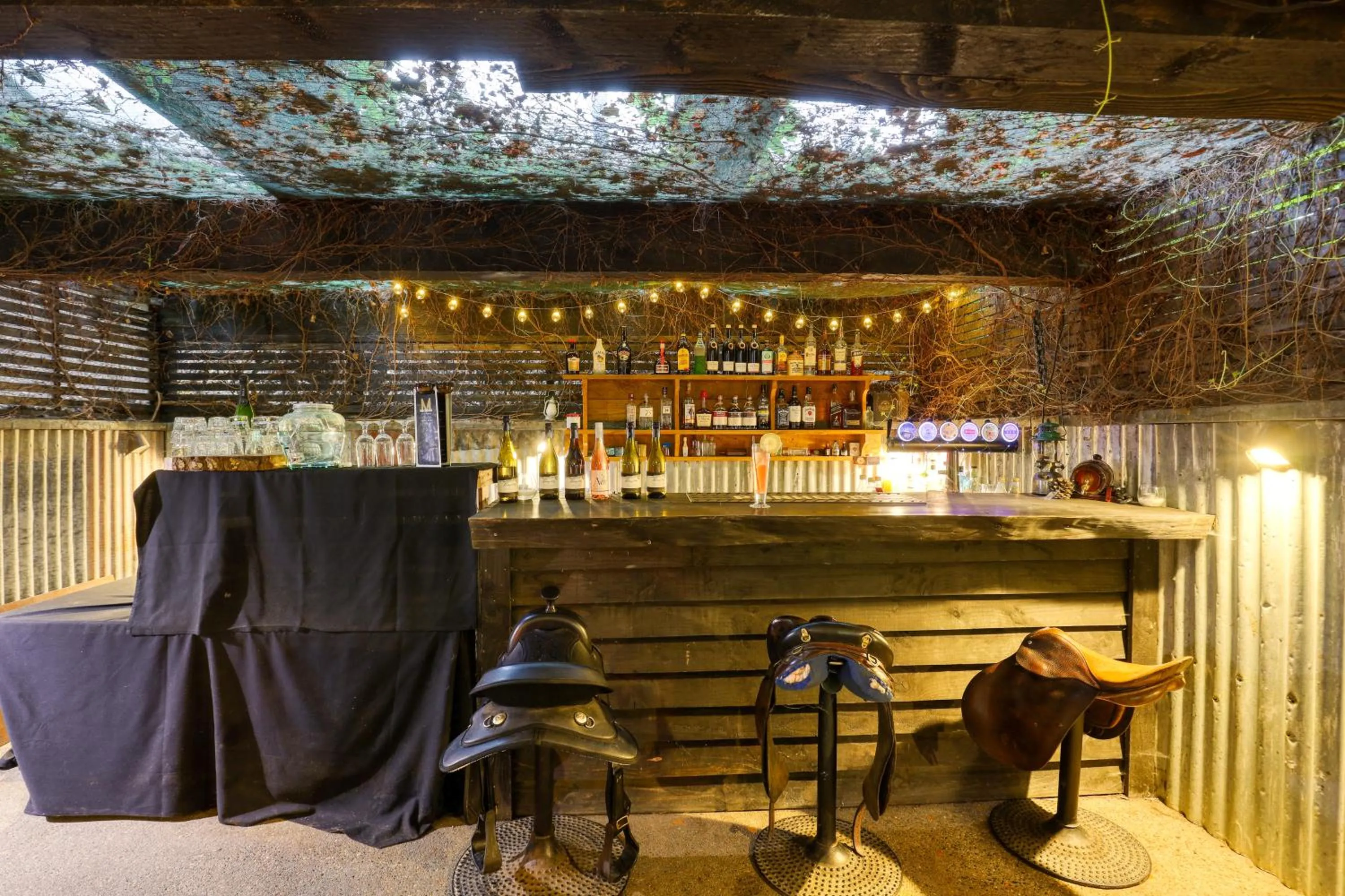 Lounge or bar in Marsden Lake Resort Central Otago