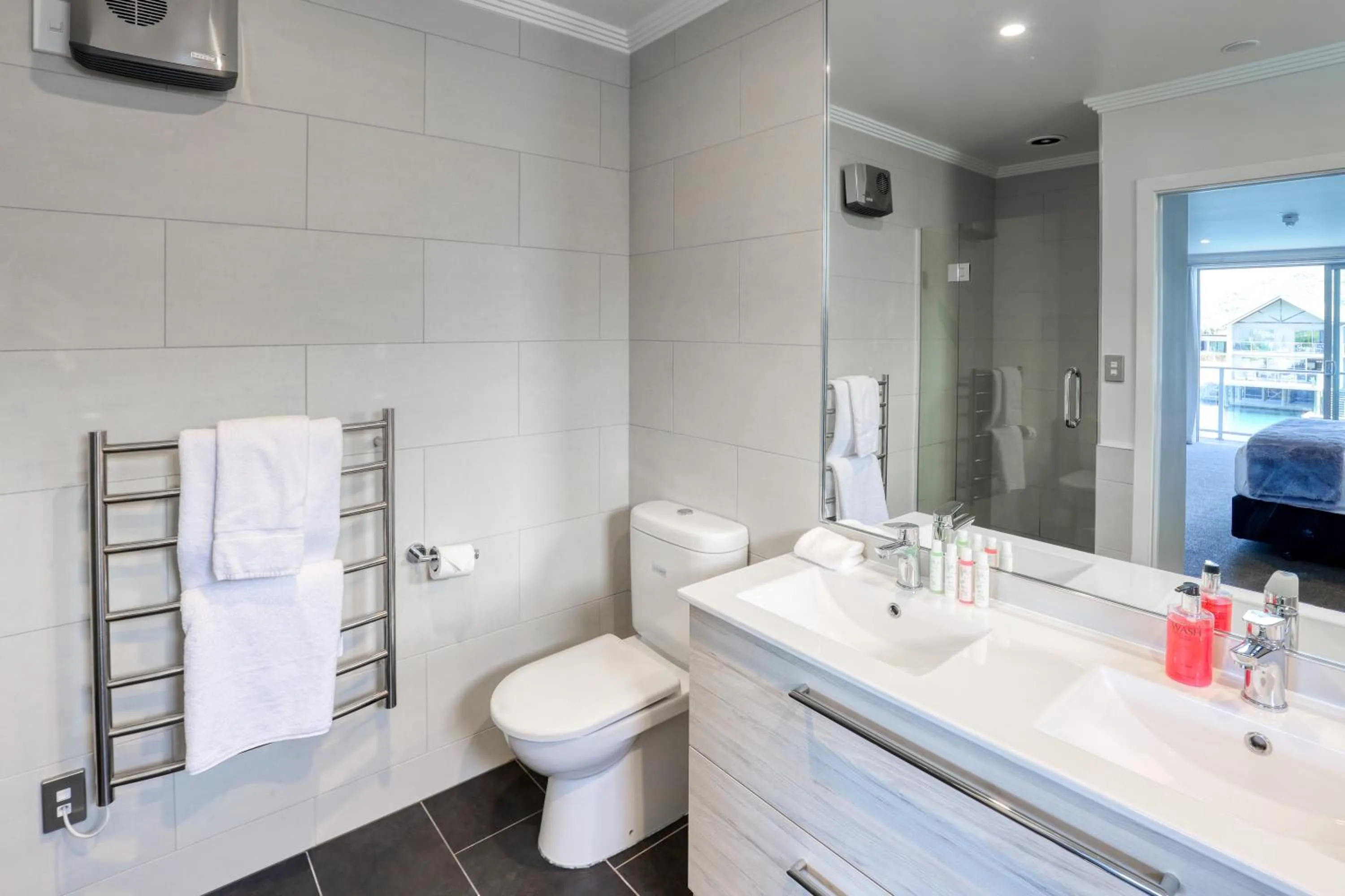 Bathroom in Marsden Lake Resort Central Otago