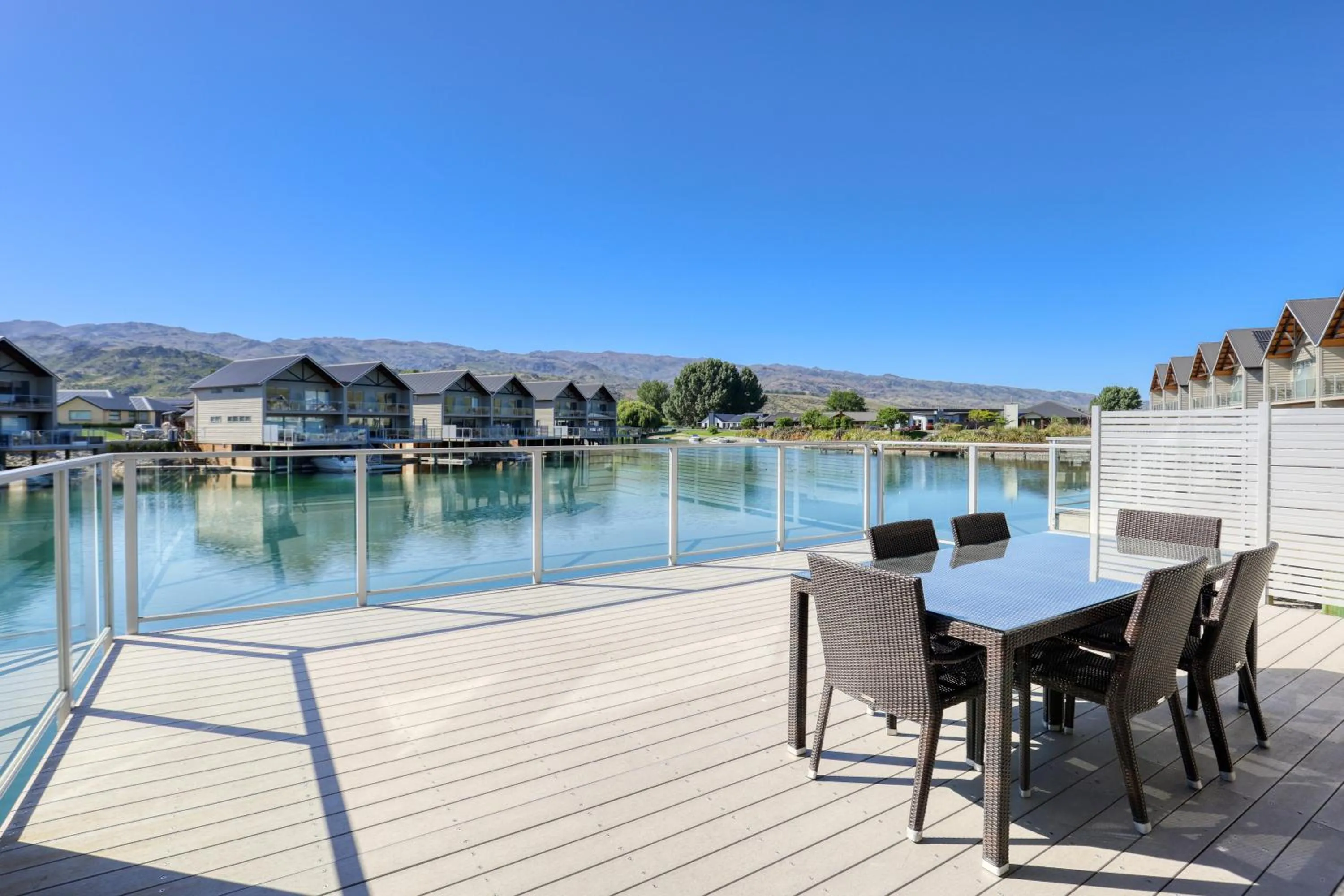 Balcony/Terrace in Marsden Lake Resort Central Otago