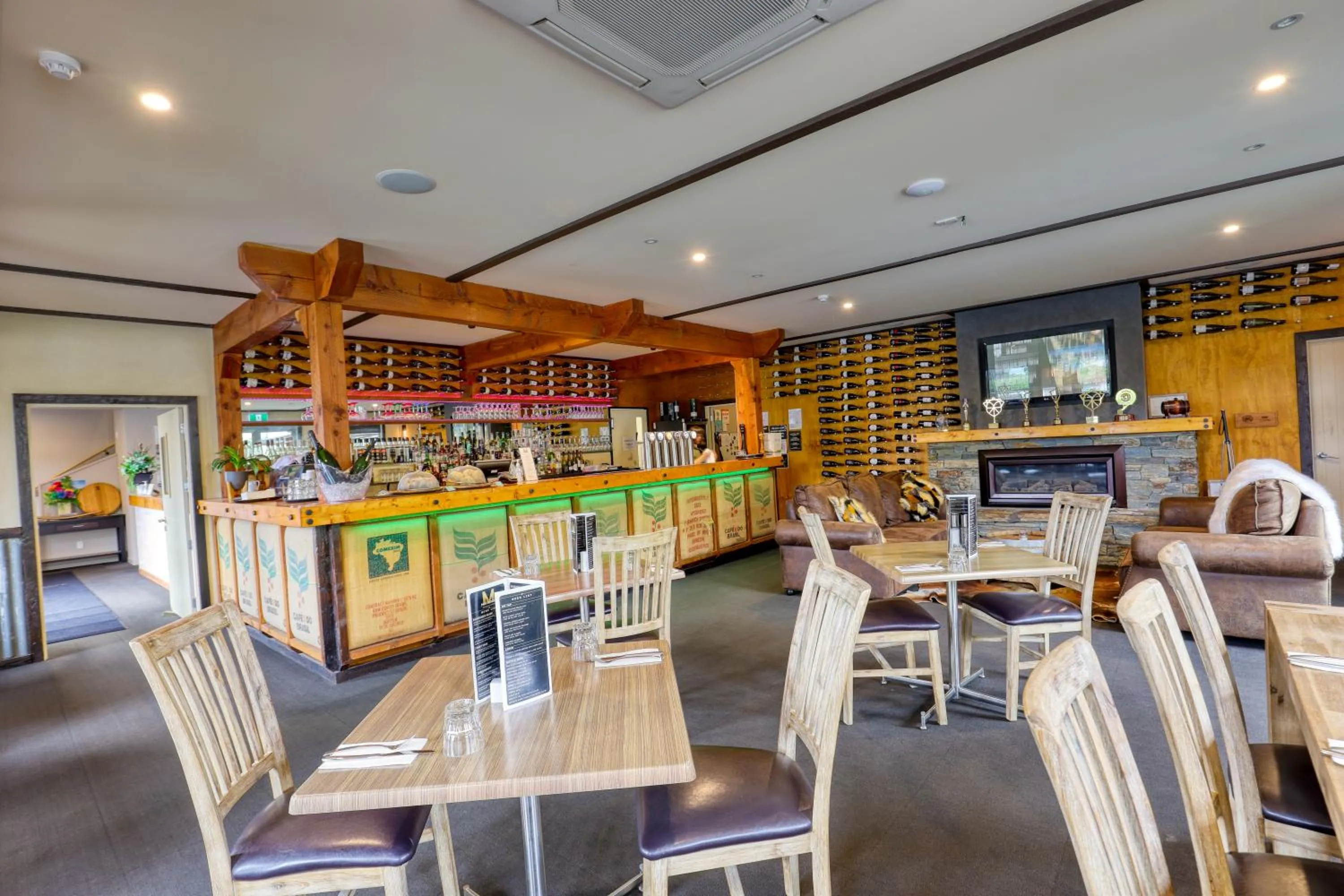 Restaurant/places to eat in Marsden Lake Resort Central Otago