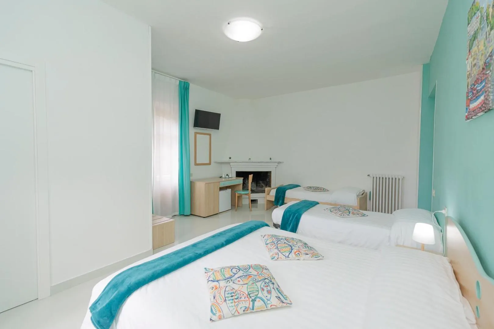 fireplace, Bed in Tra I Monti