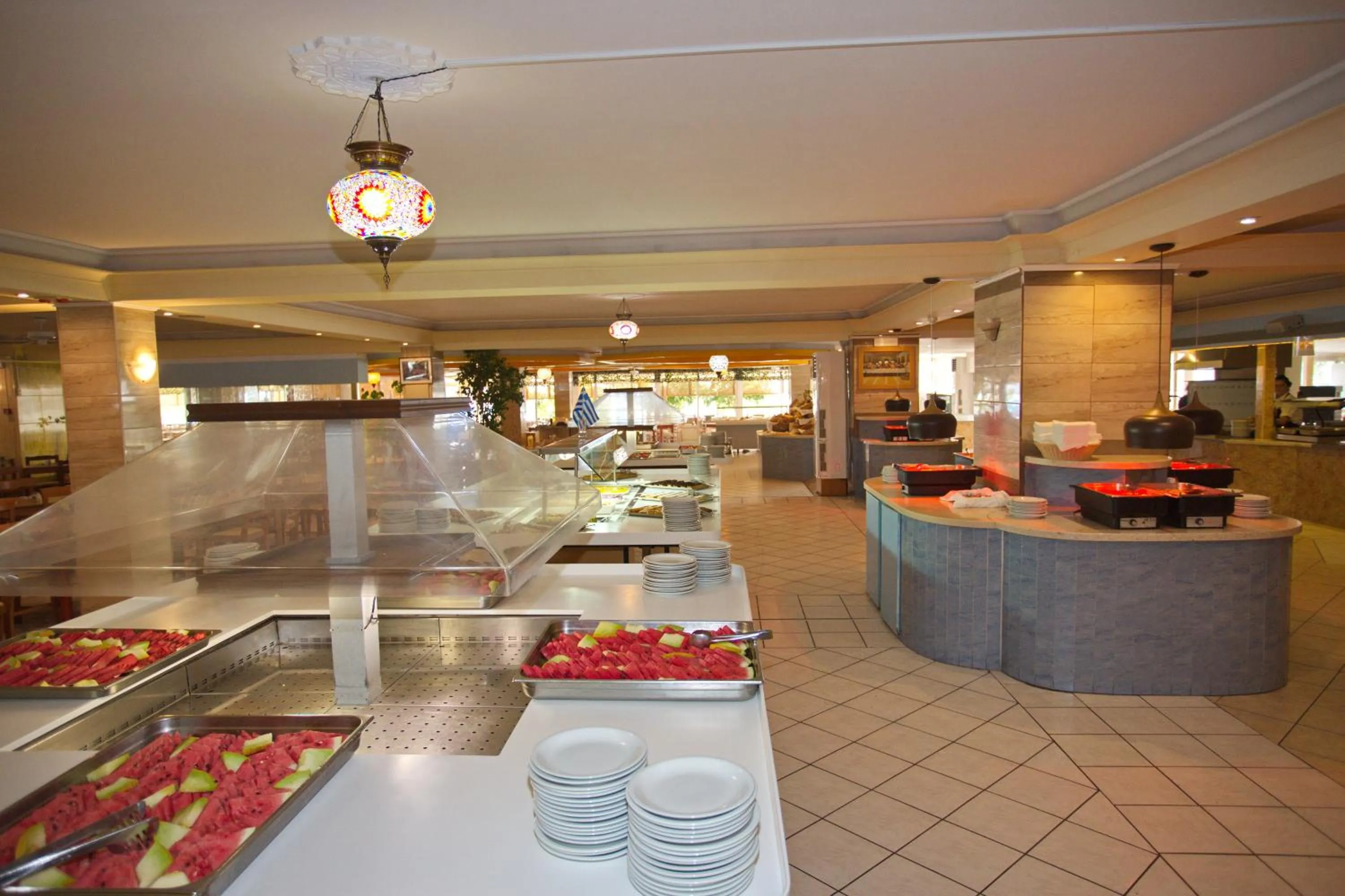 Restaurant/places to eat in Eri Beach & Village Hotel