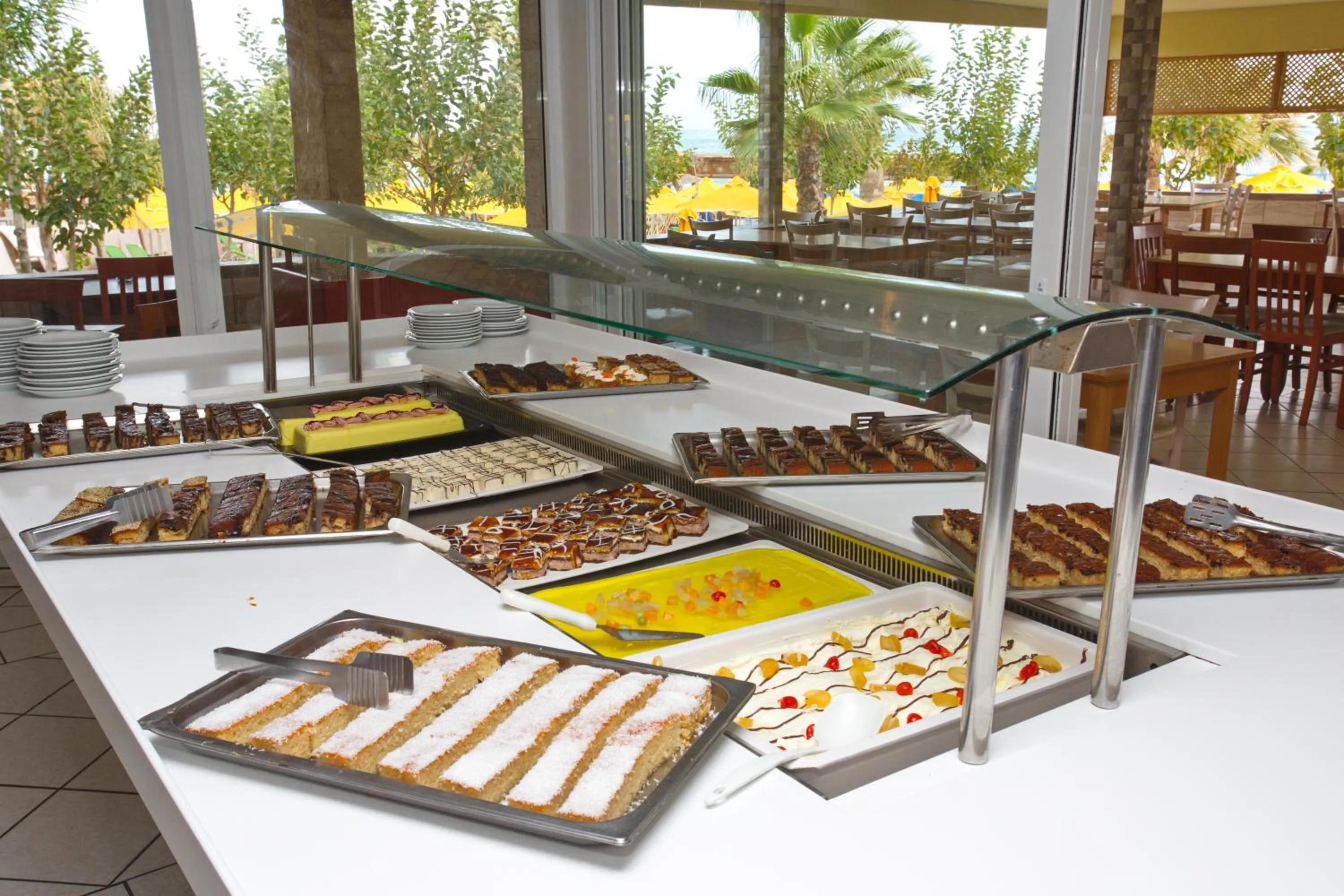 Buffet breakfast in Eri Beach & Village Hotel
