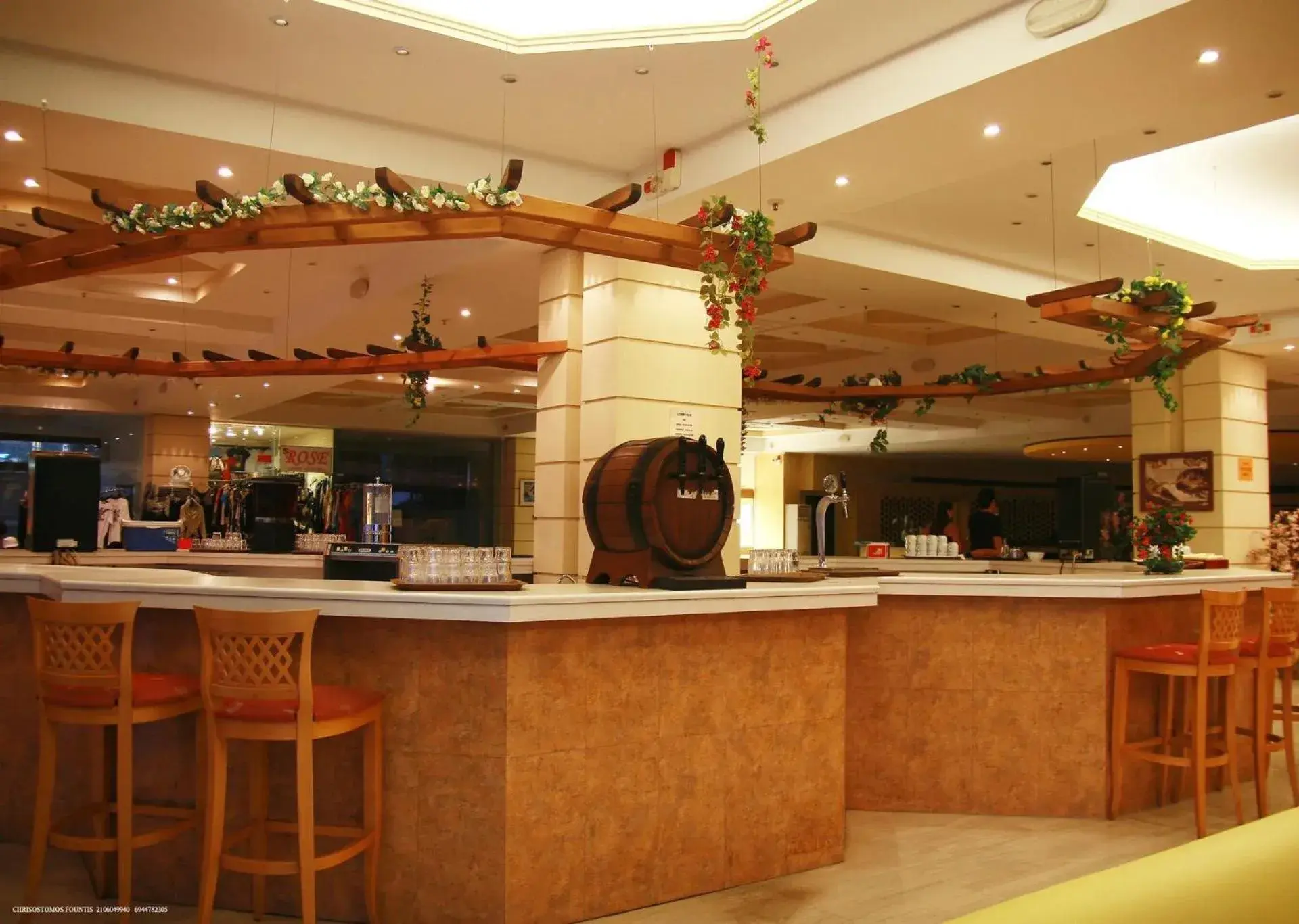 Lounge or bar in Eri Beach & Village Hotel Lounge or bar in Eri Beach & Village Hotel