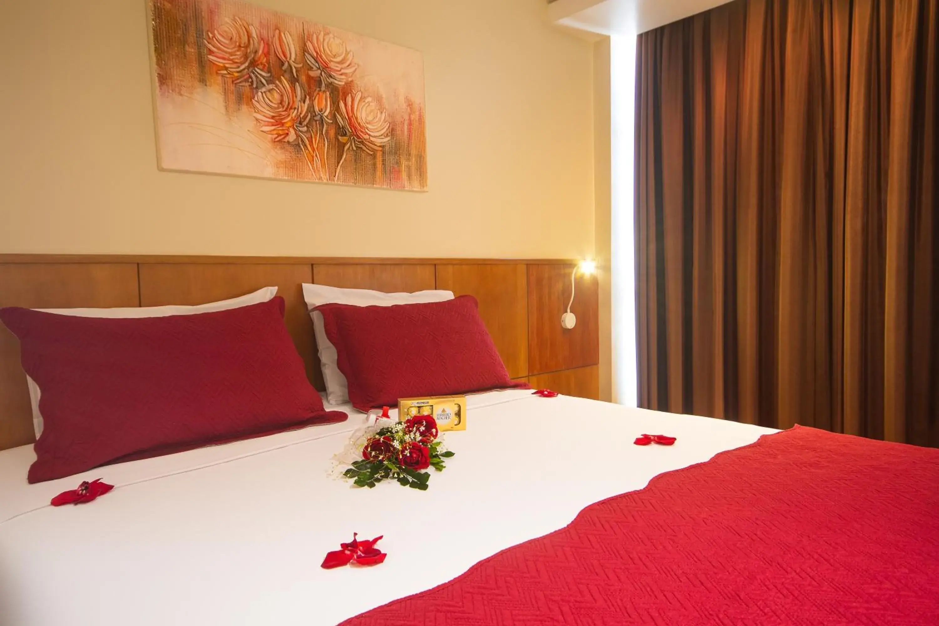 Decorative detail, Bed in Hotel Nacional Inn Rio Copacabana Decorative detail, Bed in Hotel Nacional Inn Rio Copacabana