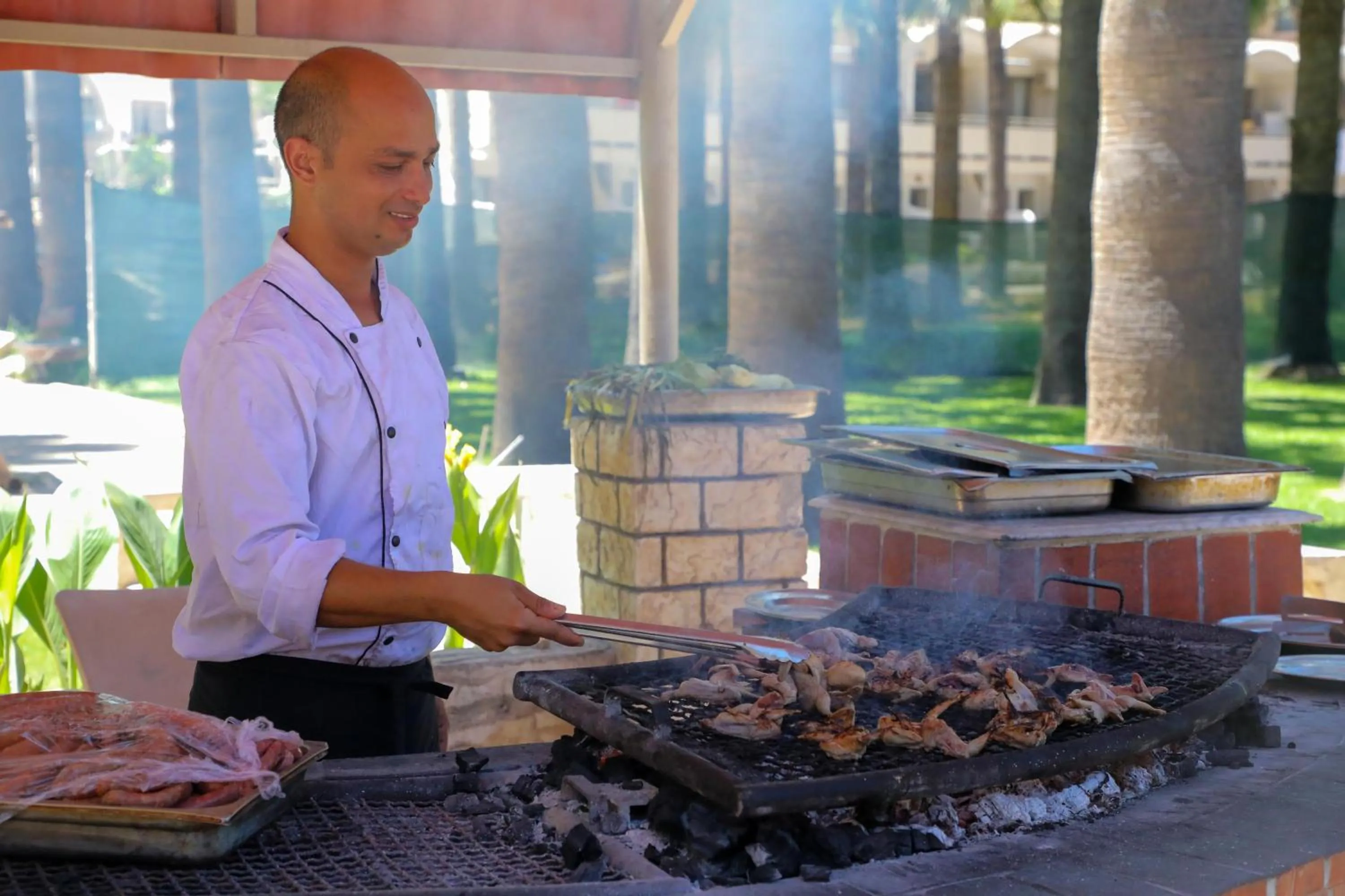 Restaurant/places to eat in Riadh Palms- Resort & Spa