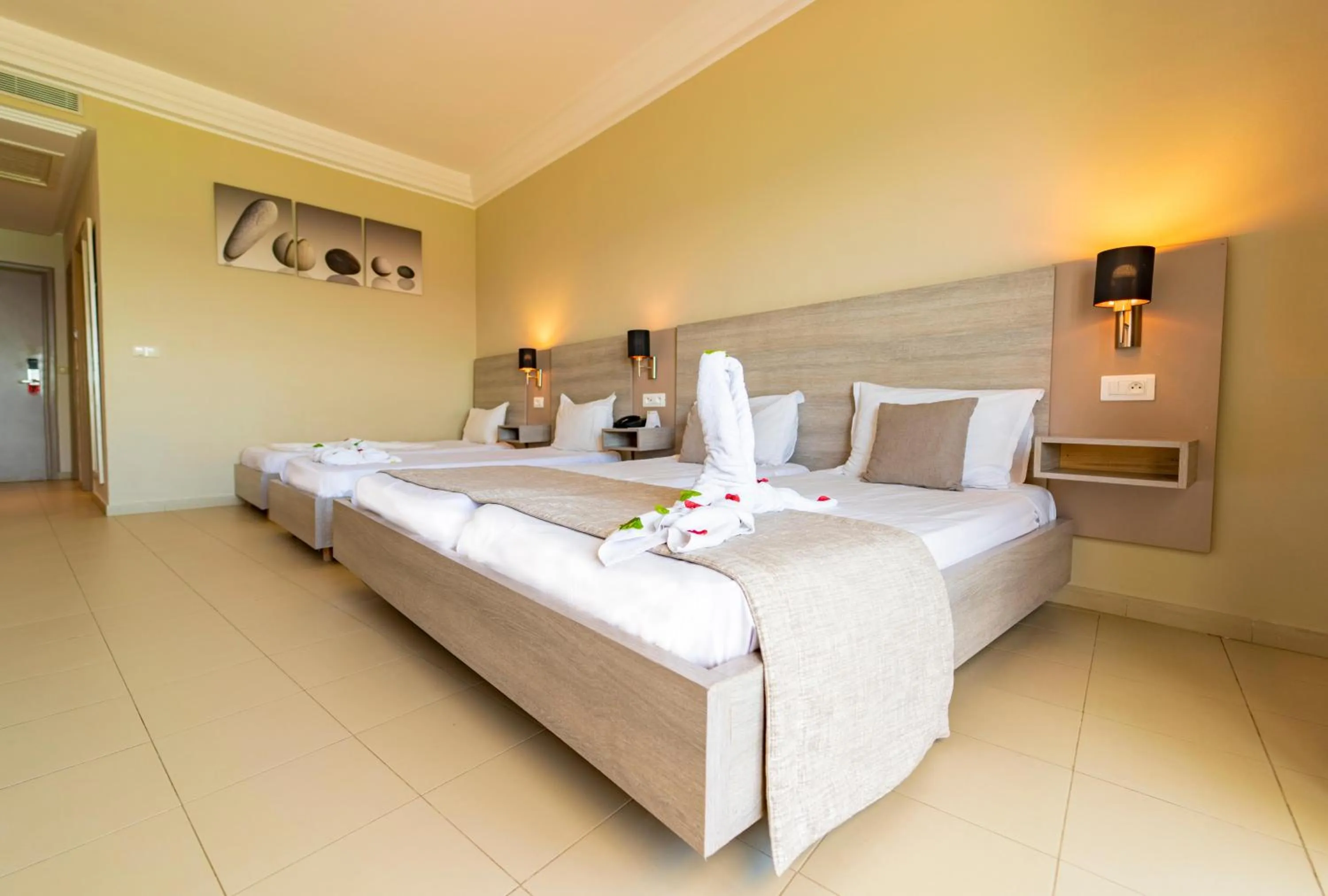 Photo of the whole room, Bed in Riadh Palms- Resort &amp; Spa