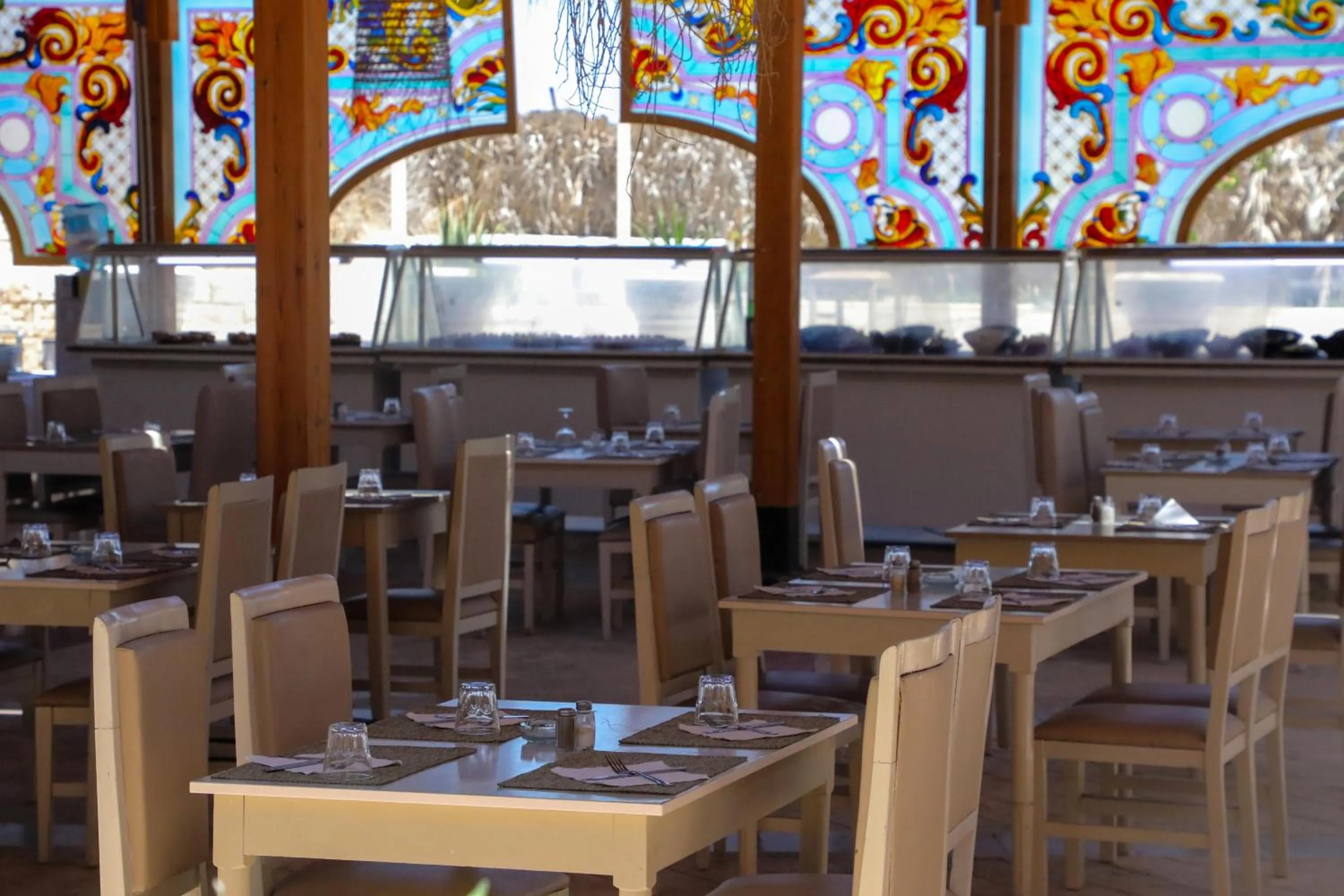 Restaurant/places to eat in Riadh Palms- Resort & Spa