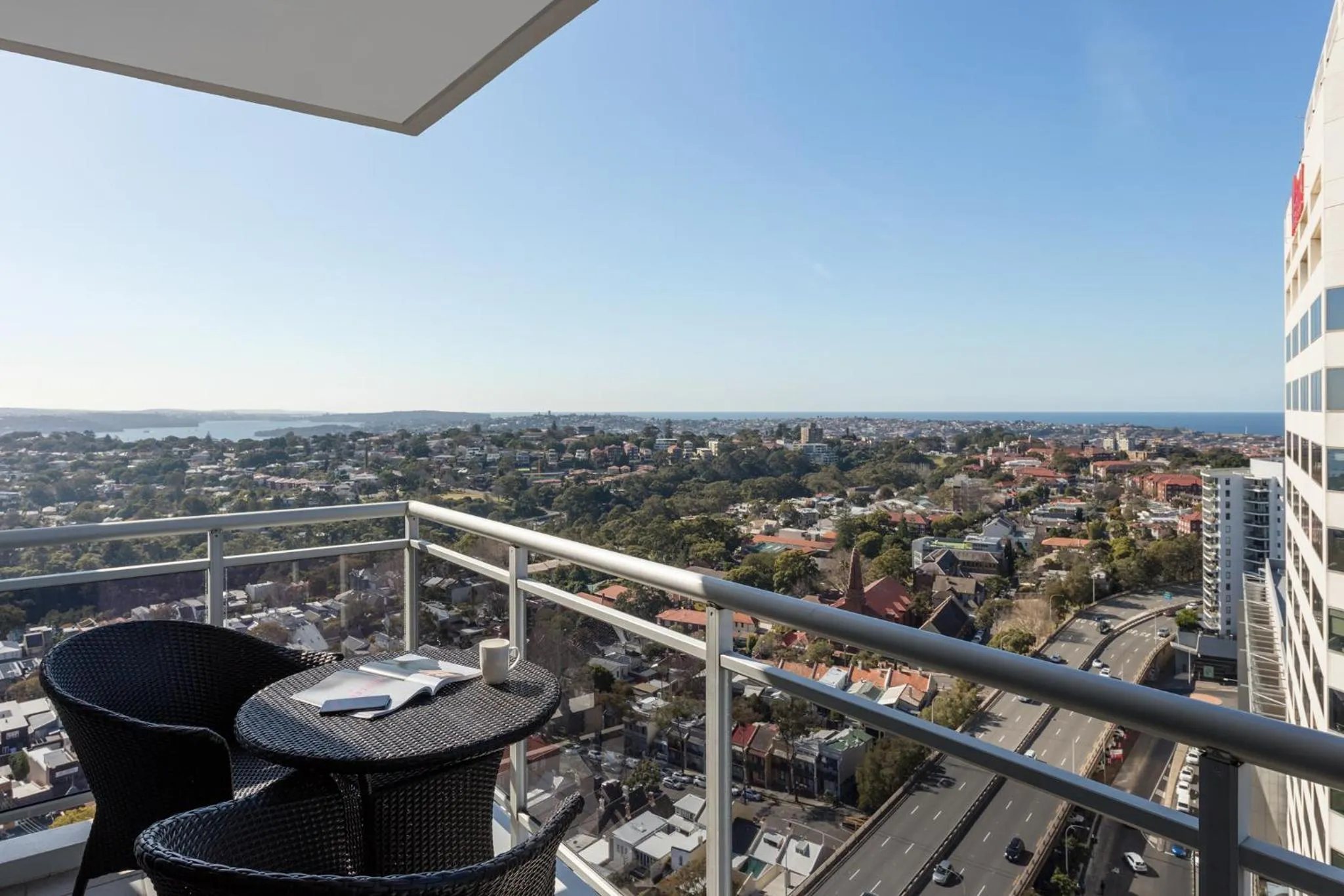 Balcony/Terrace in Meriton Suites Bondi Junction