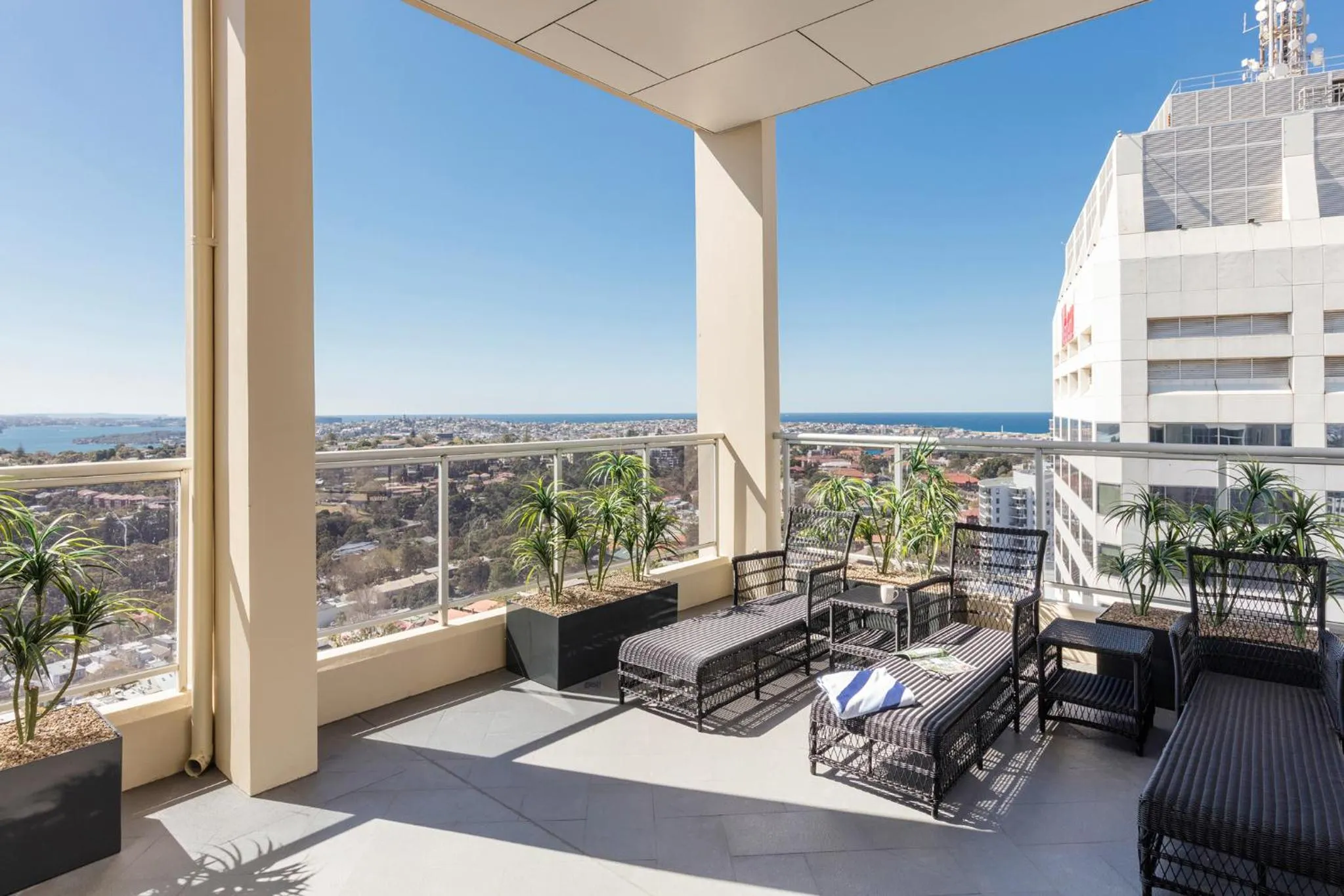Balcony/Terrace in Meriton Suites Bondi Junction