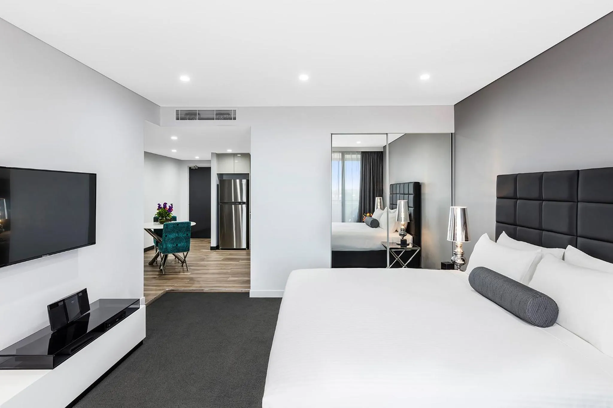 Bed in Meriton Suites Bondi Junction