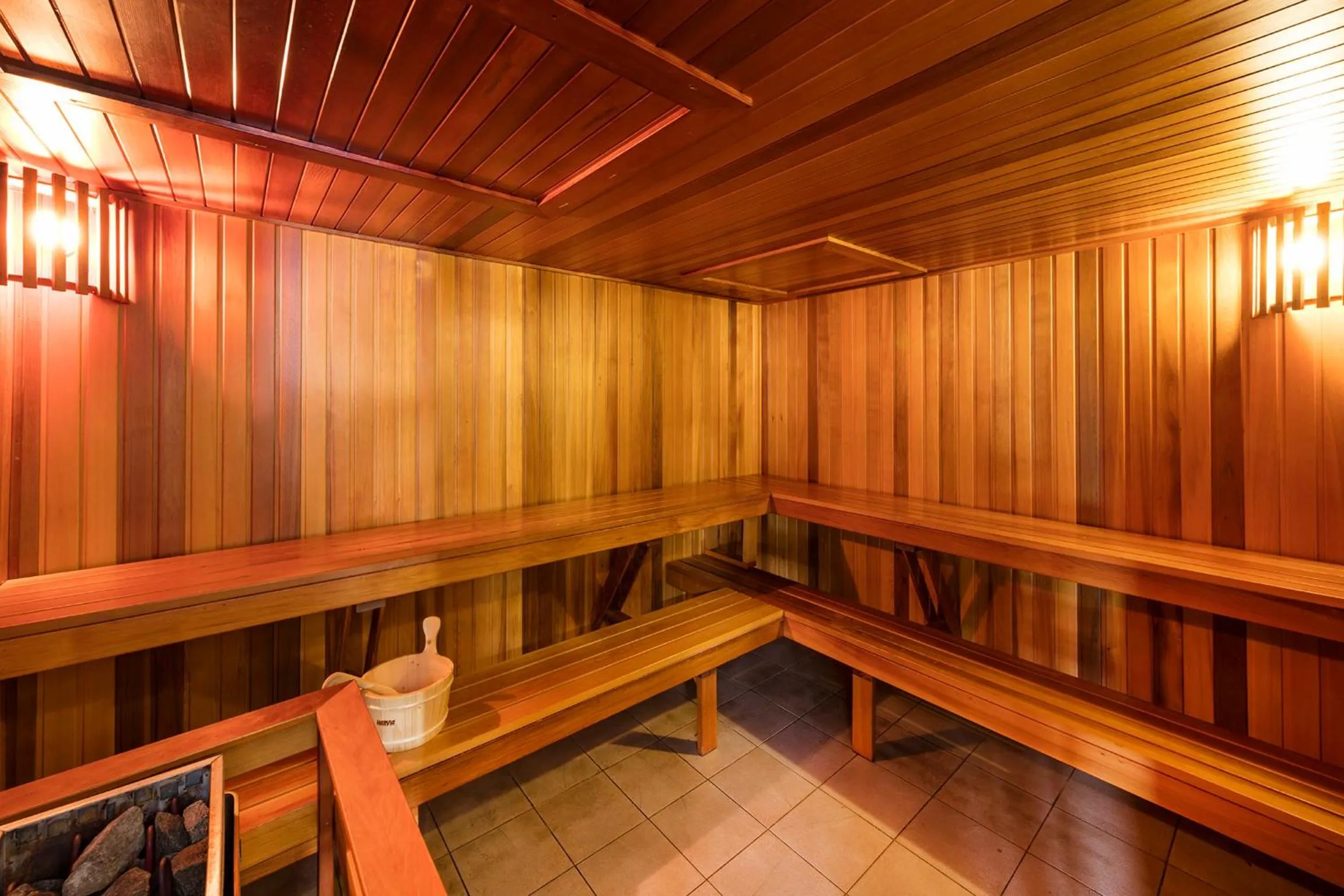 Sauna in Meriton Suites Waterloo