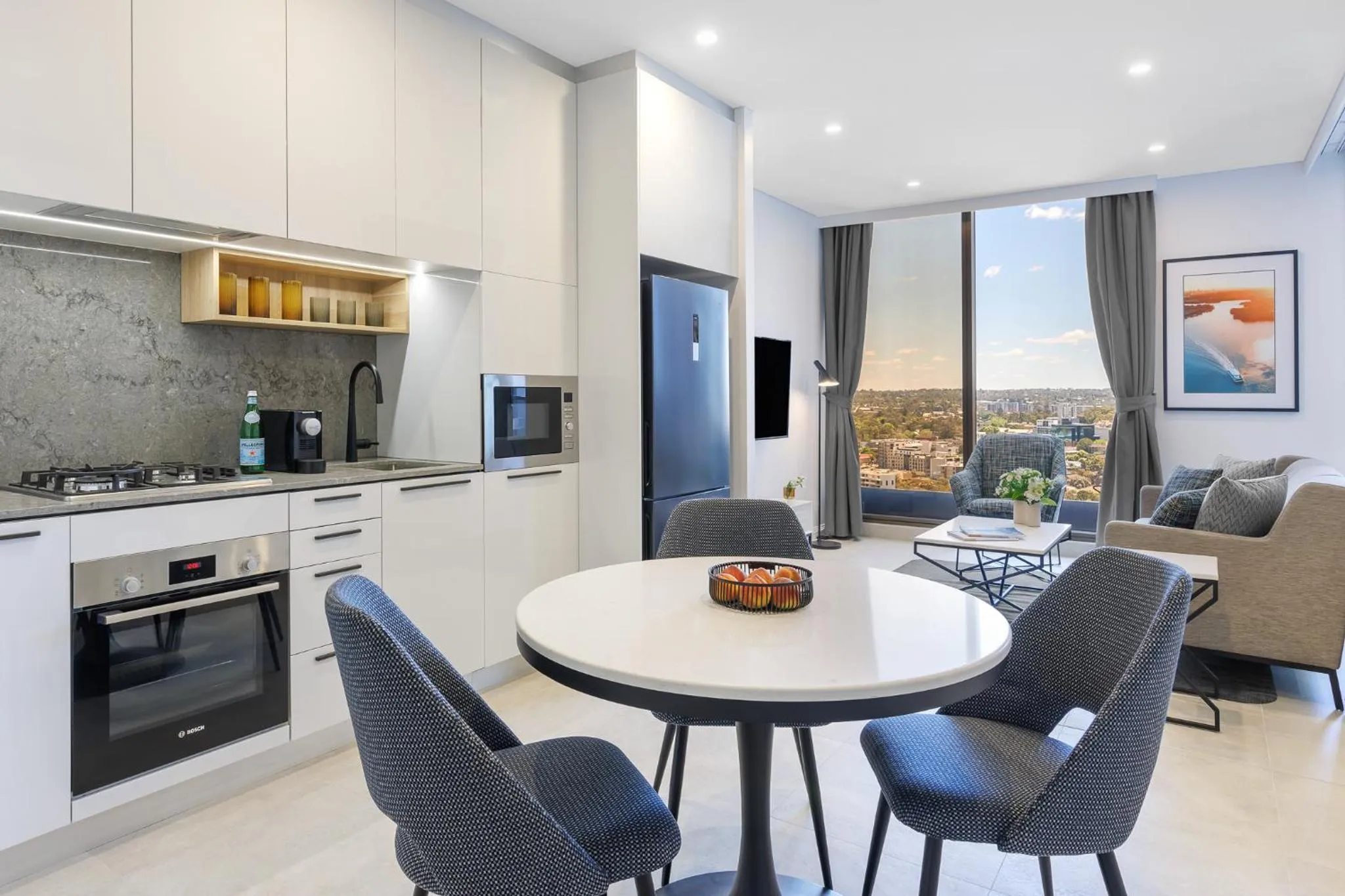 Kitchen or kitchenette in Meriton Suites George Street, Parramatta