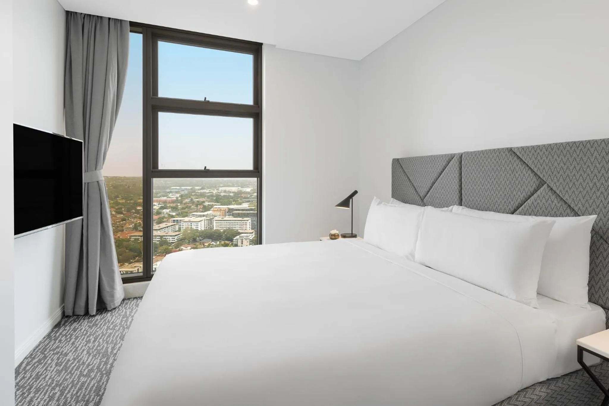 Bedroom, Bed in Meriton Suites George Street, Parramatta