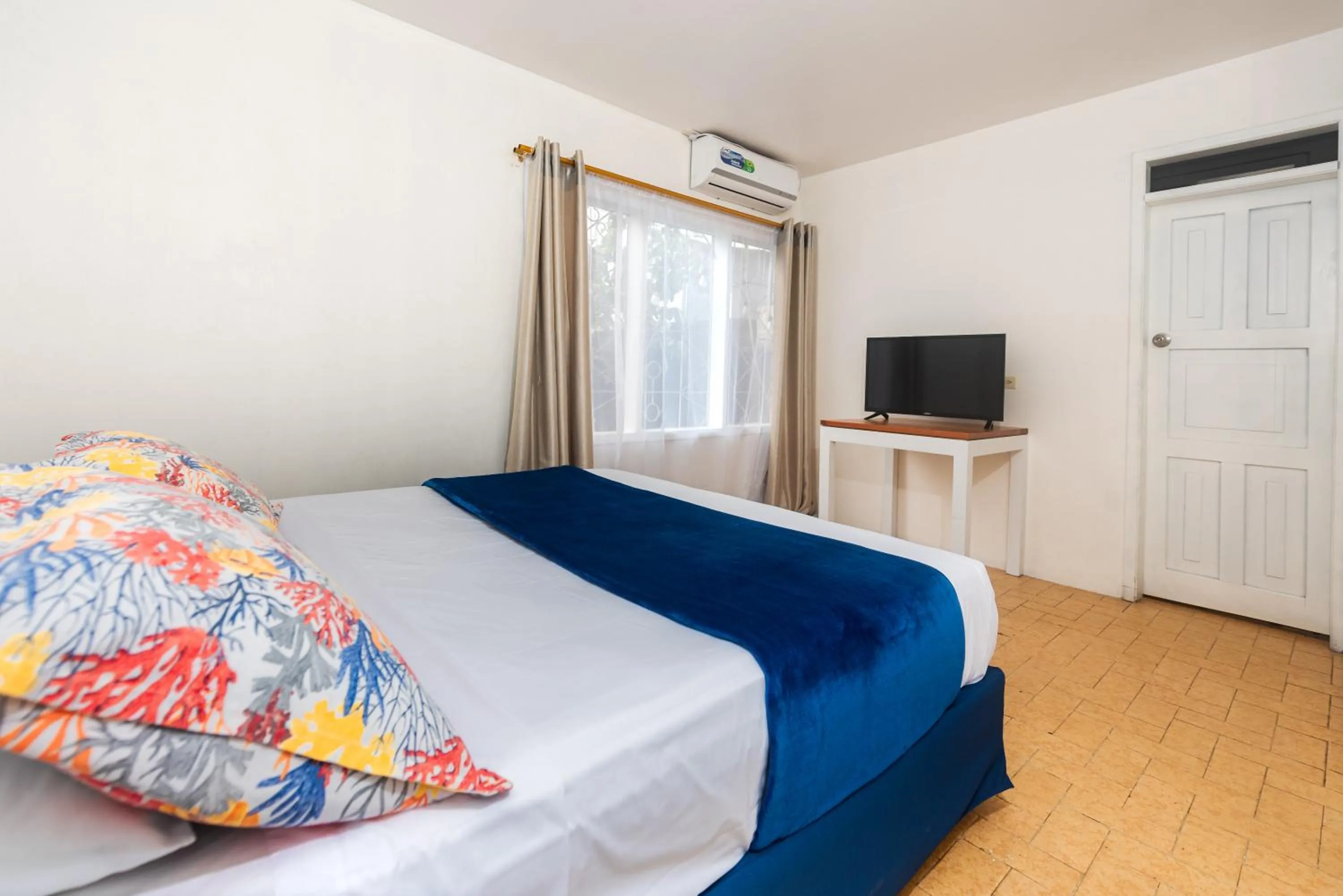 Photo of the whole room, Bed in Hostal North Seymour