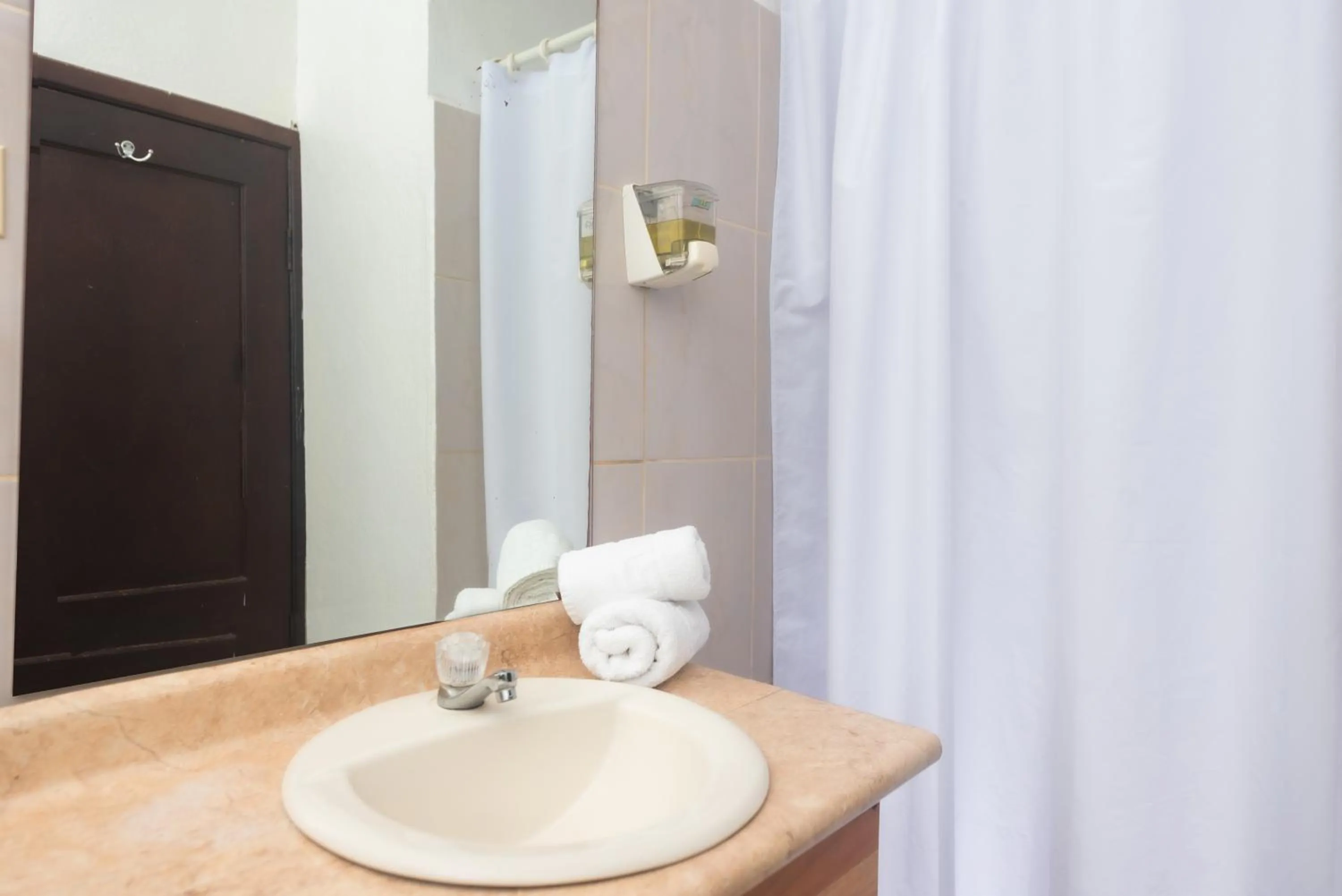 Bathroom in Hostal North Seymour