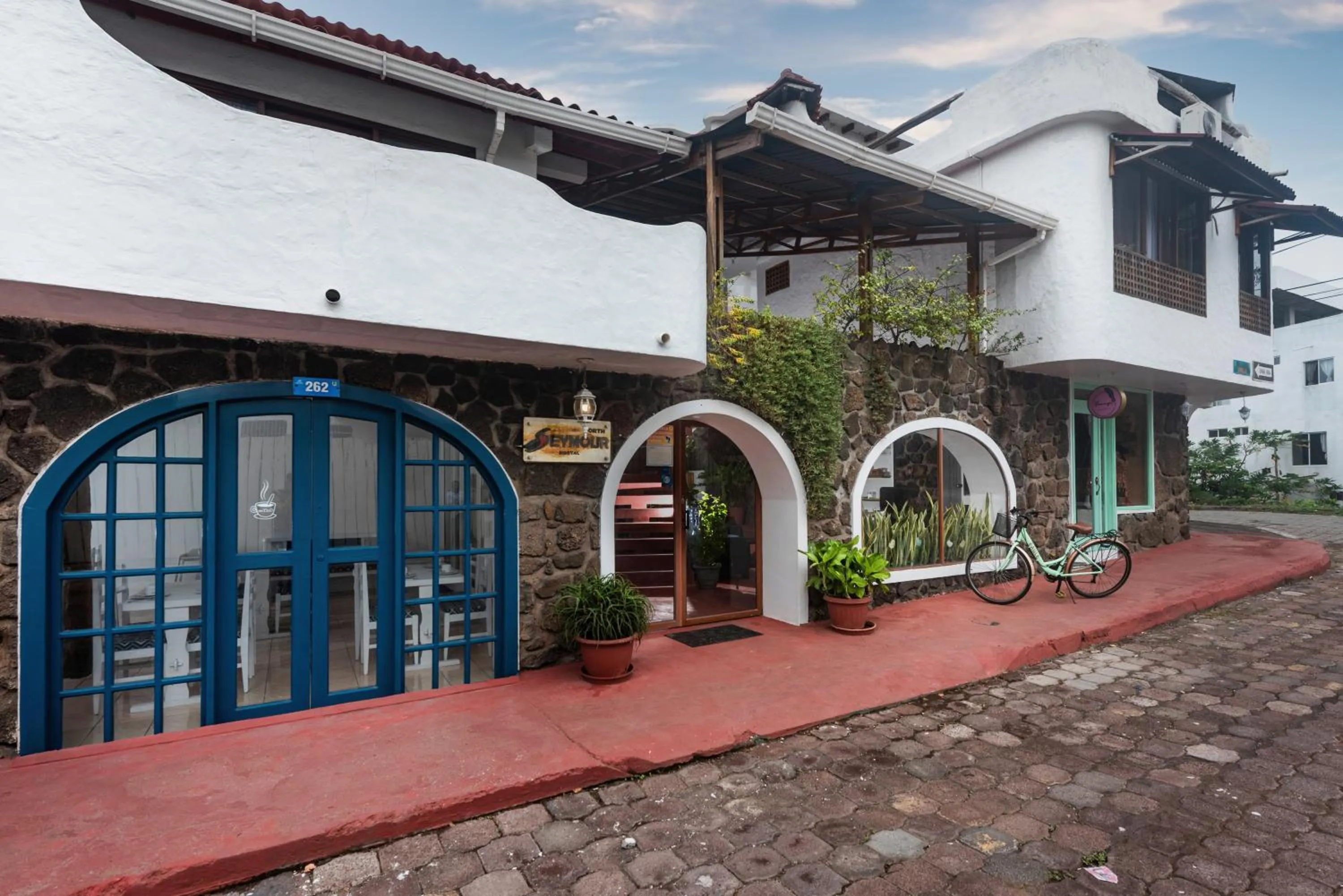 Property building in Hostal North Seymour