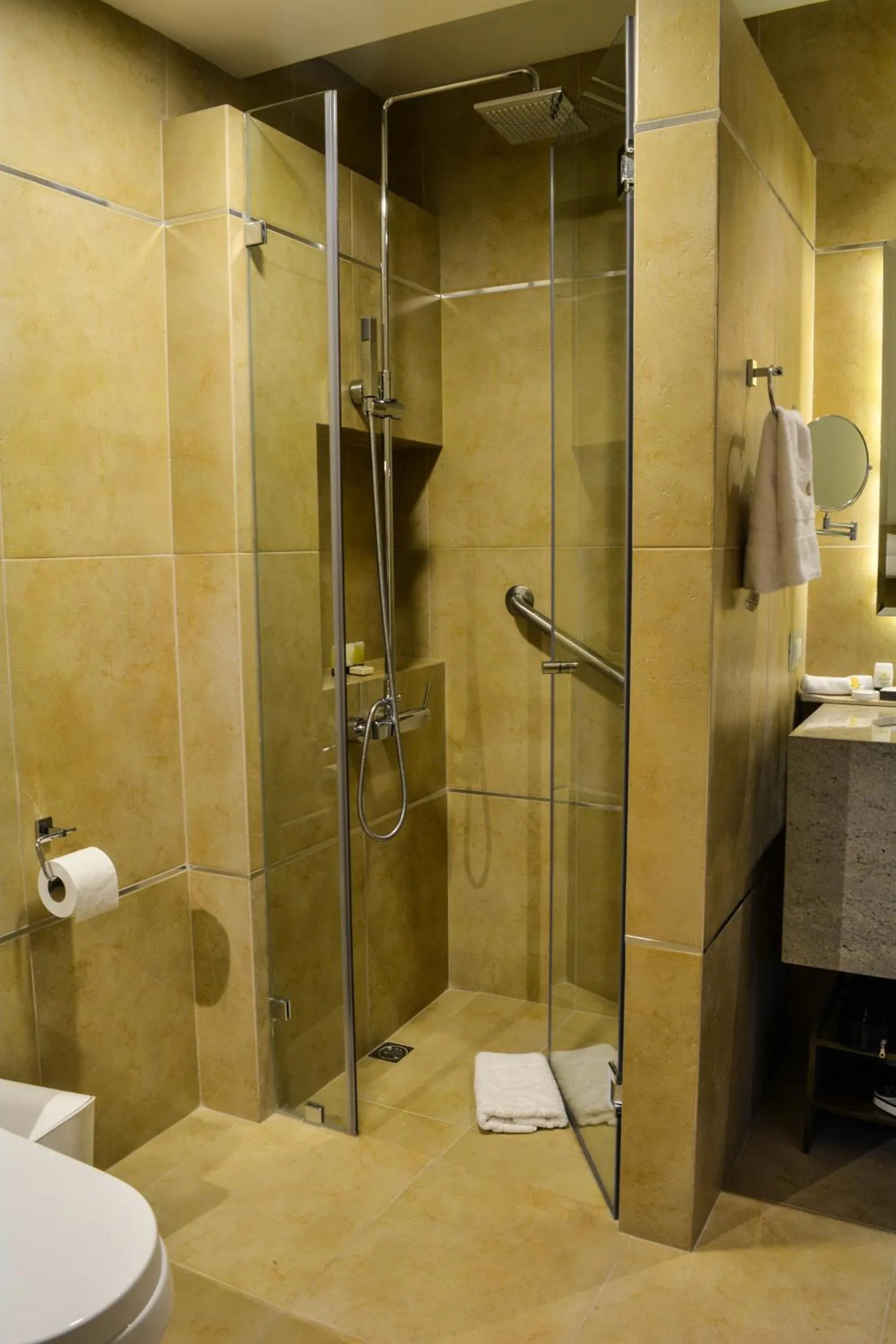 Bathroom in Oro Verde Loja