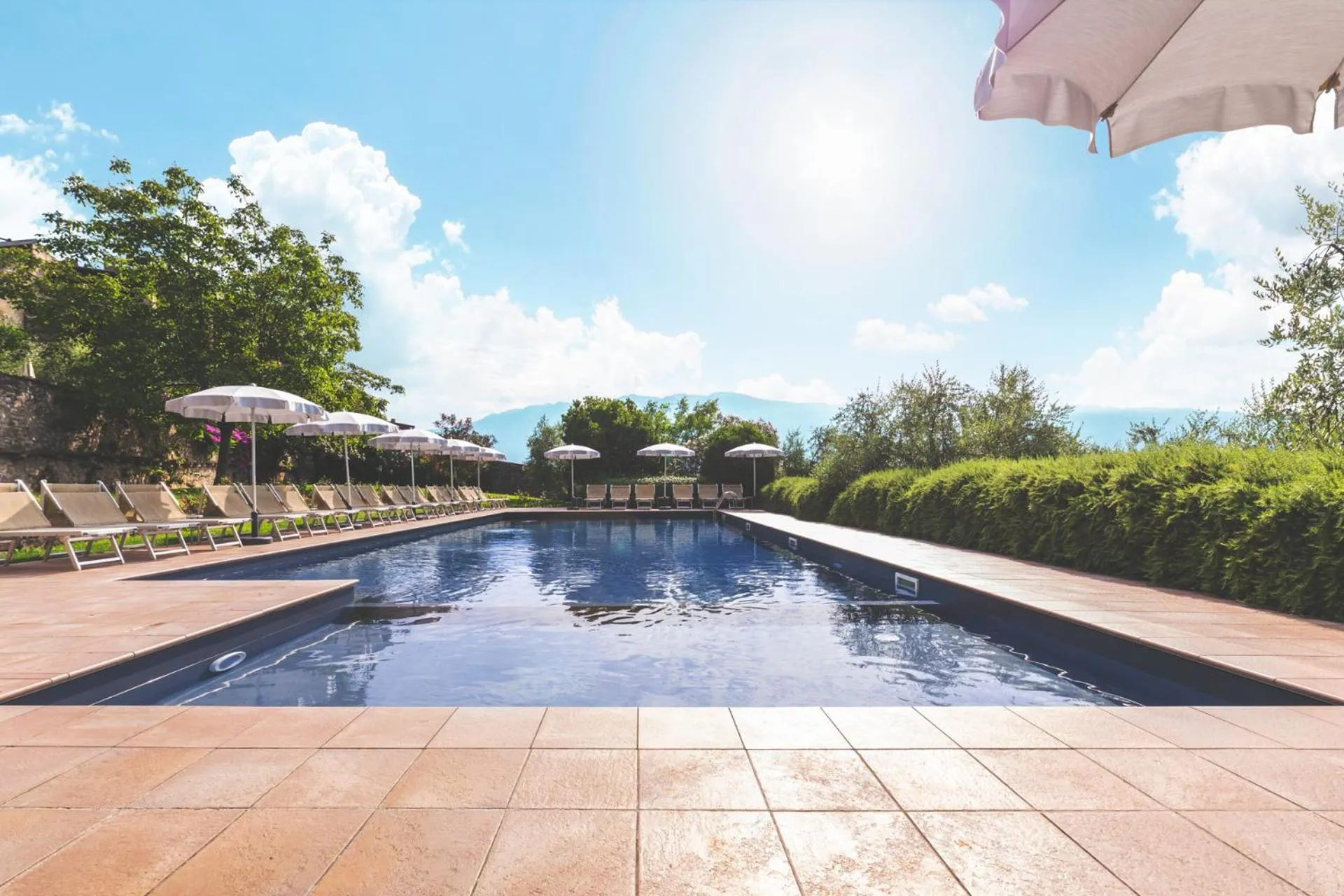 Swimming pool in Residence Fondo La Campagnola