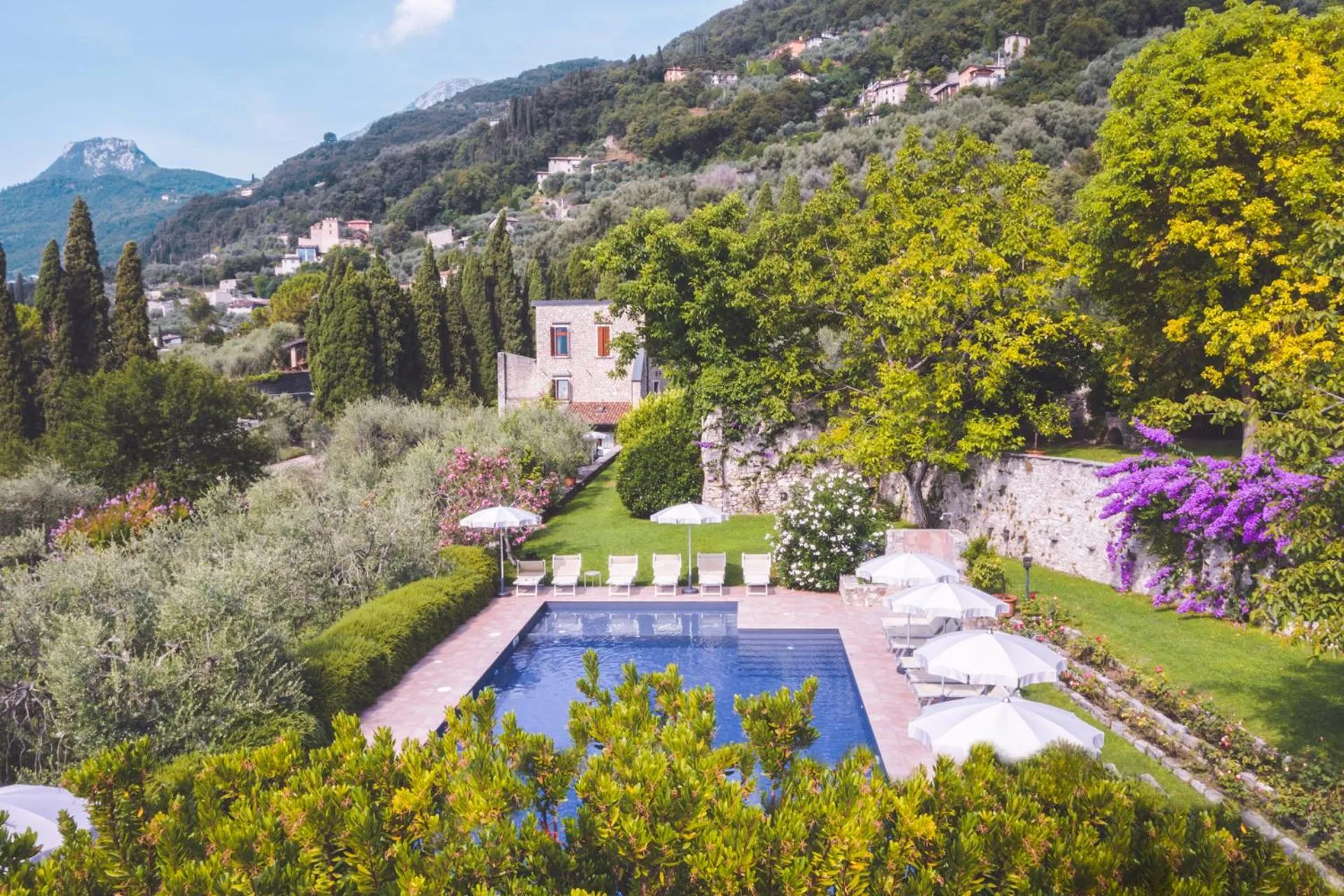 Swimming pool in Residence Fondo La Campagnola
