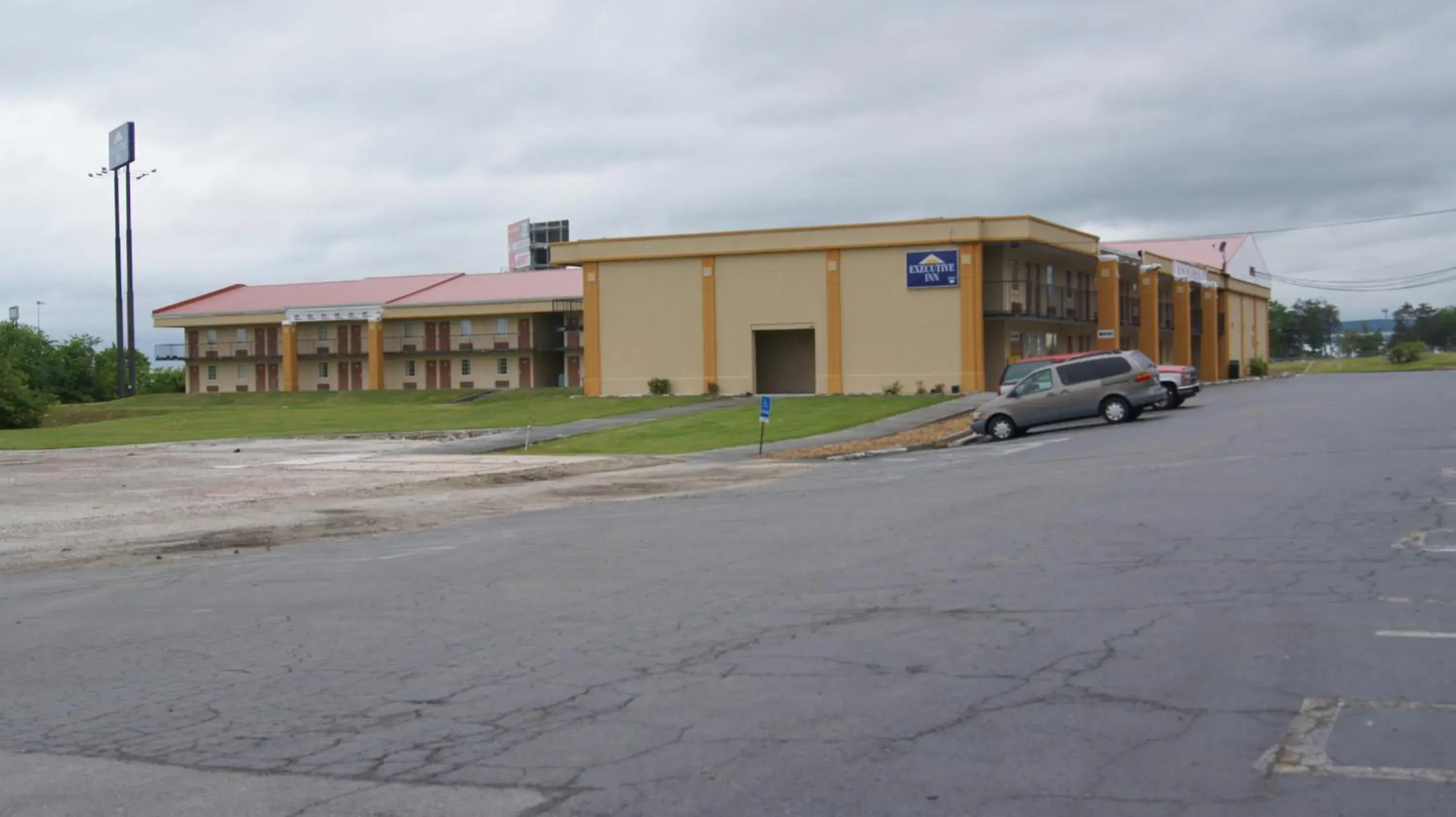 Executive Inn Executive Inn