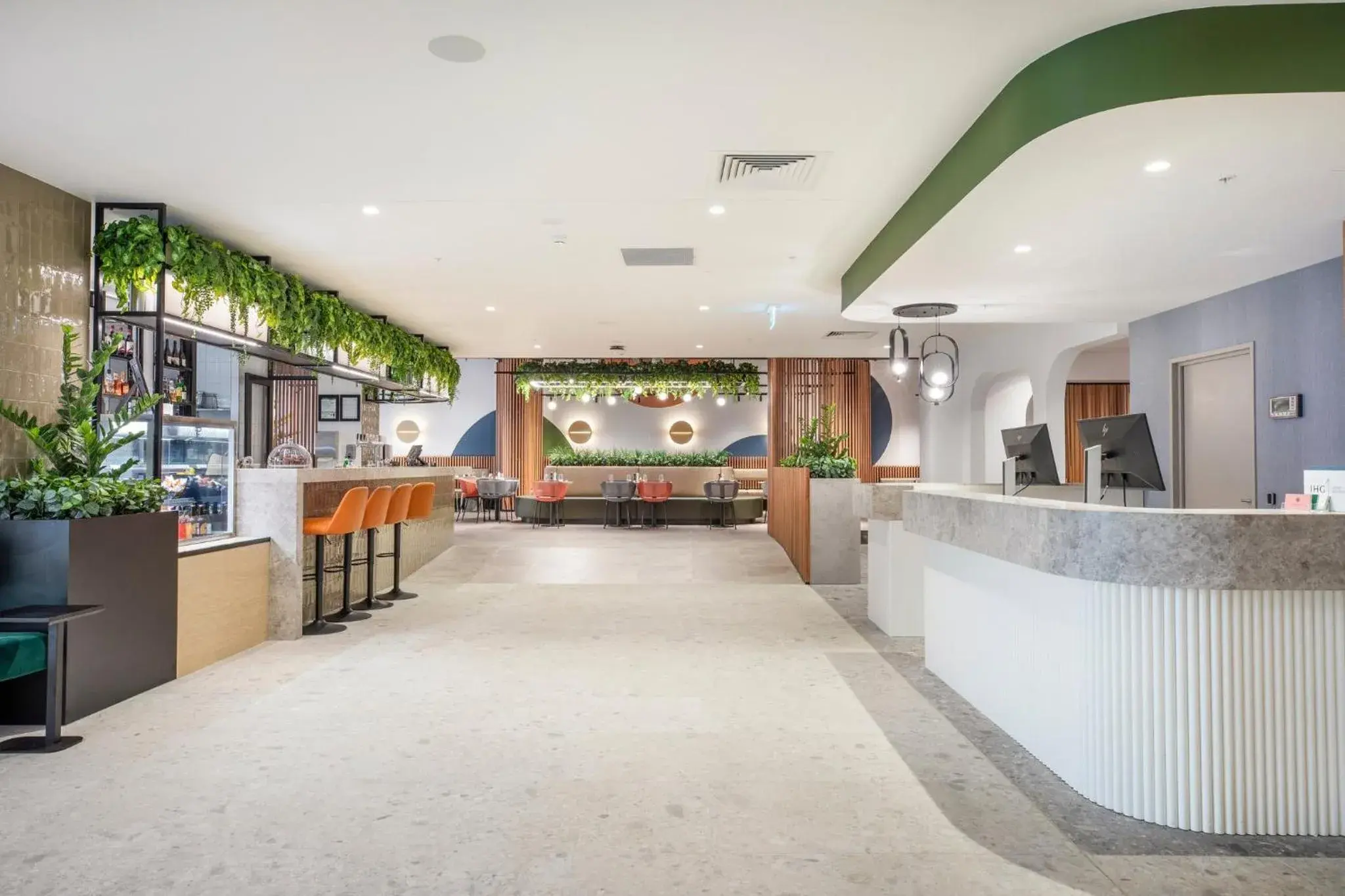 Property building in Holiday Inn Dandenong by IHG Property building in Holiday Inn Dandenong by IHG