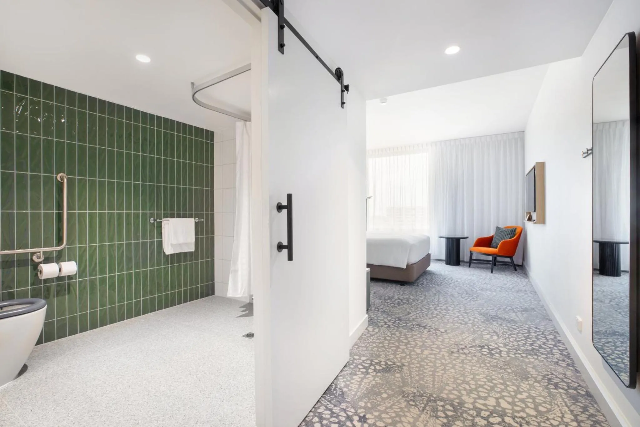 Photo of the whole room in Holiday Inn Dandenong by IHG