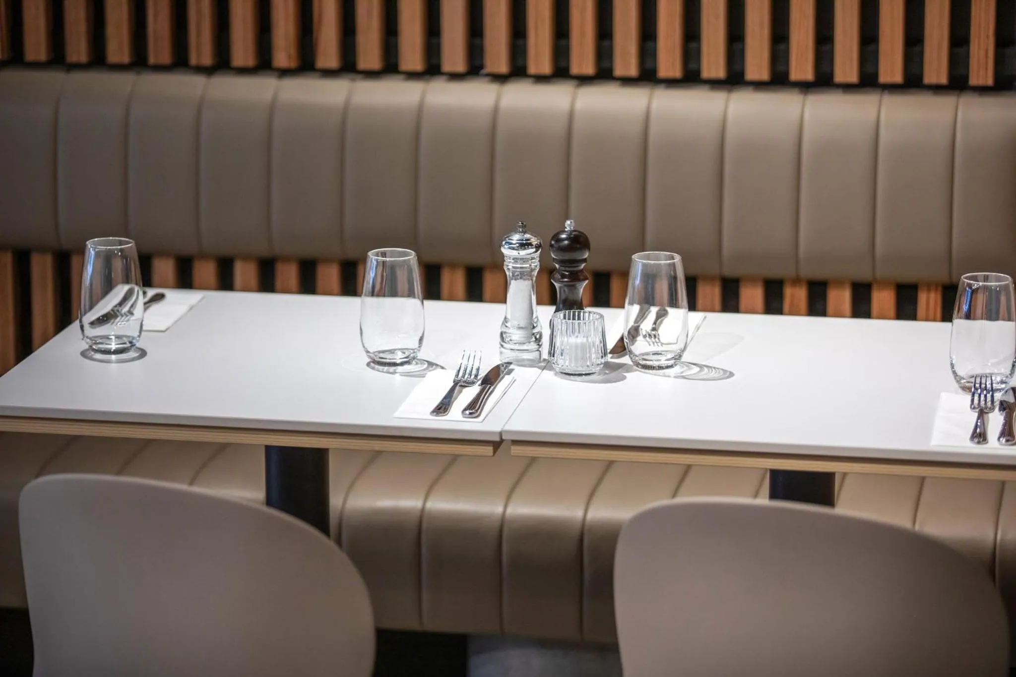 Restaurant/places to eat in Holiday Inn Dandenong by IHG