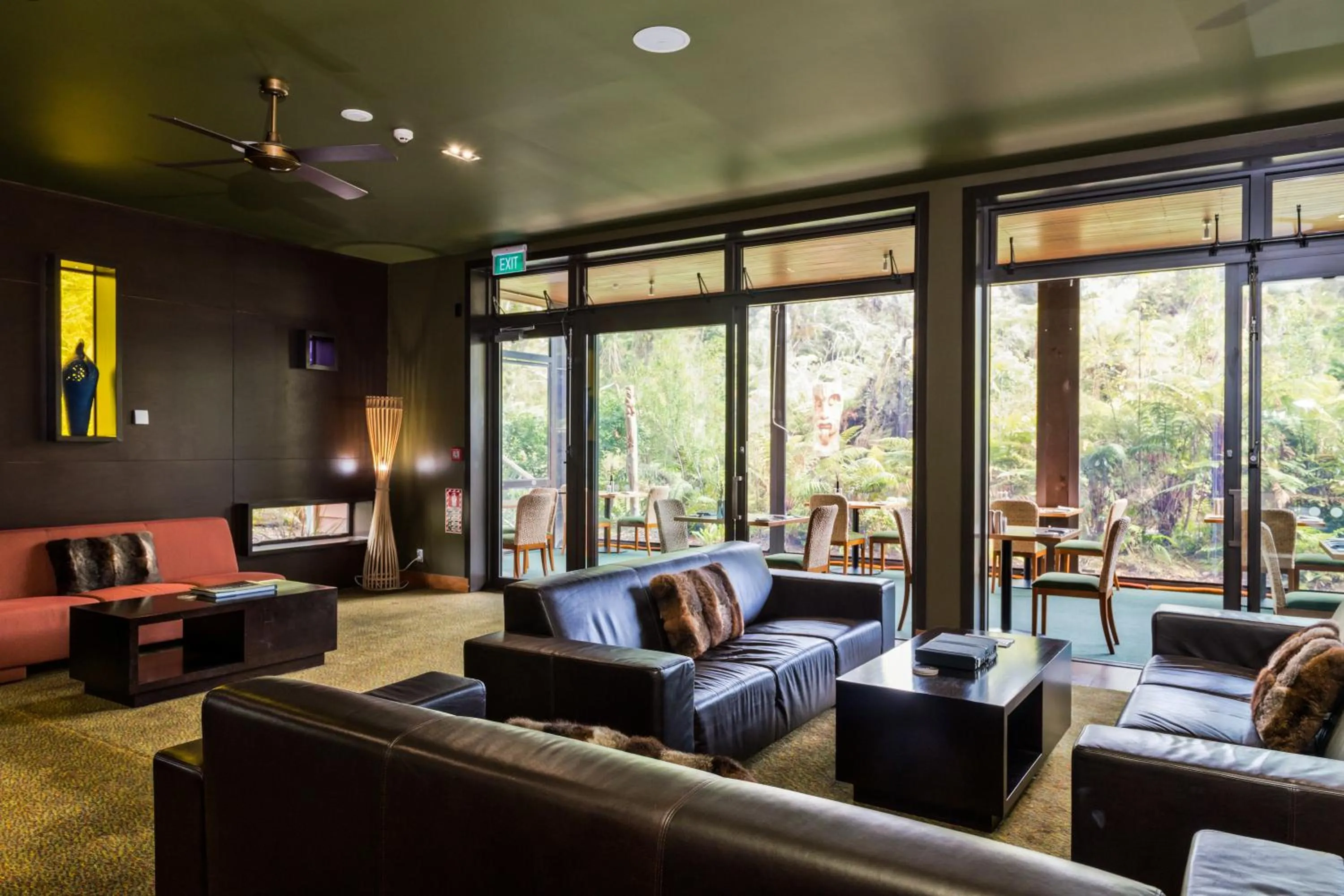 Lounge or bar in Legacy Te Waonui Hotel Franz Josef