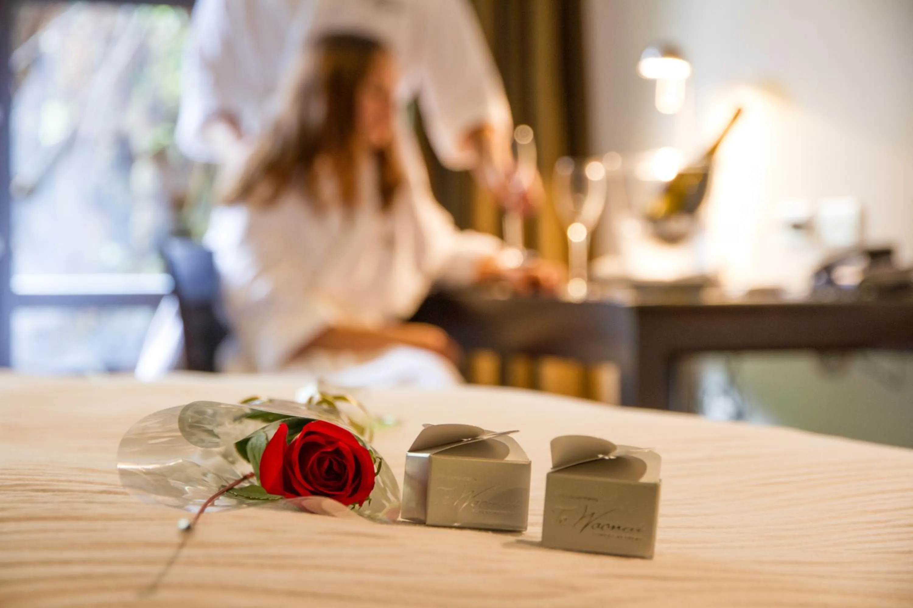 Decorative detail, Bed in Legacy Te Waonui Hotel Franz Josef