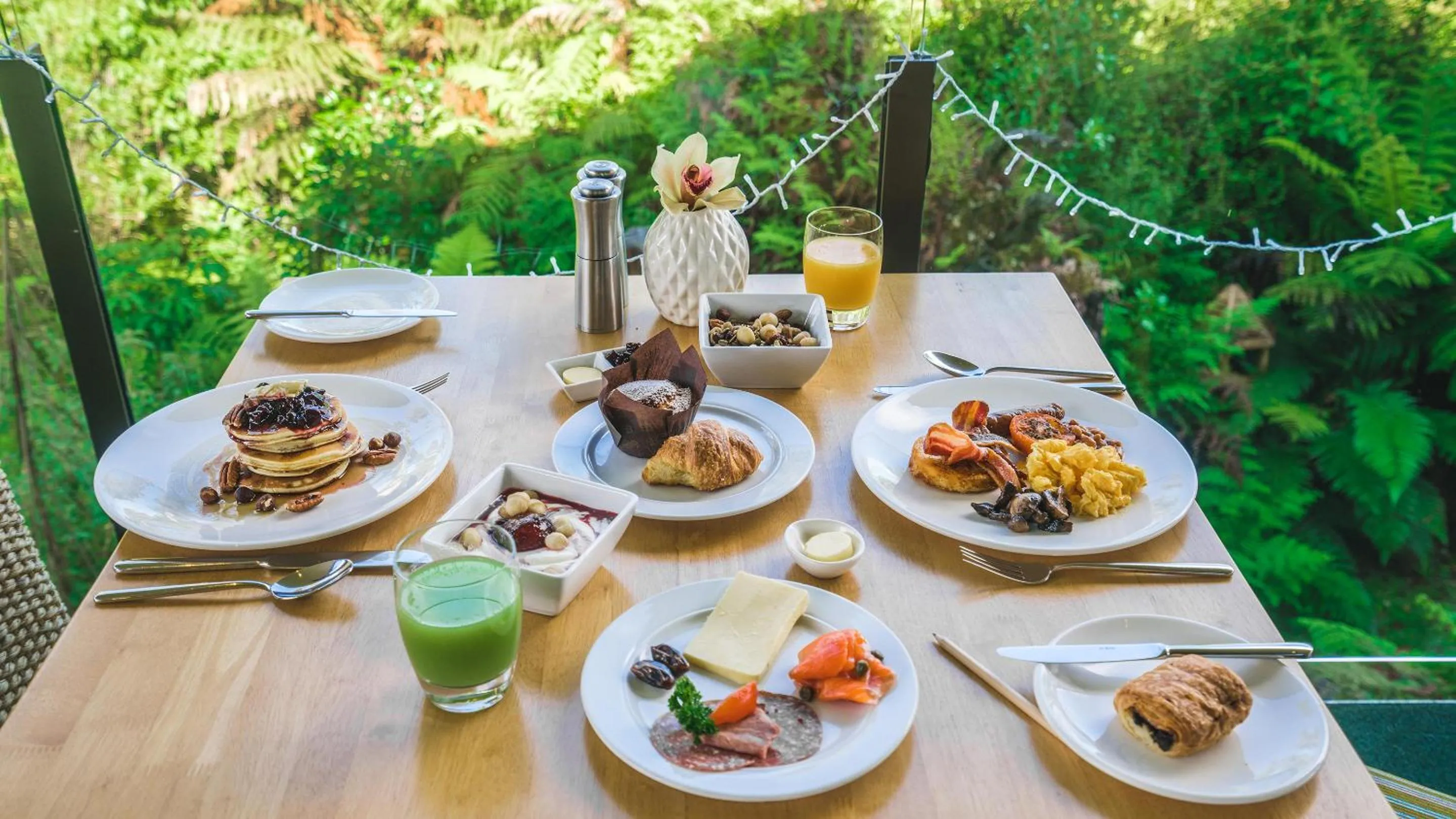 Breakfast in Legacy Te Waonui Hotel Franz Josef