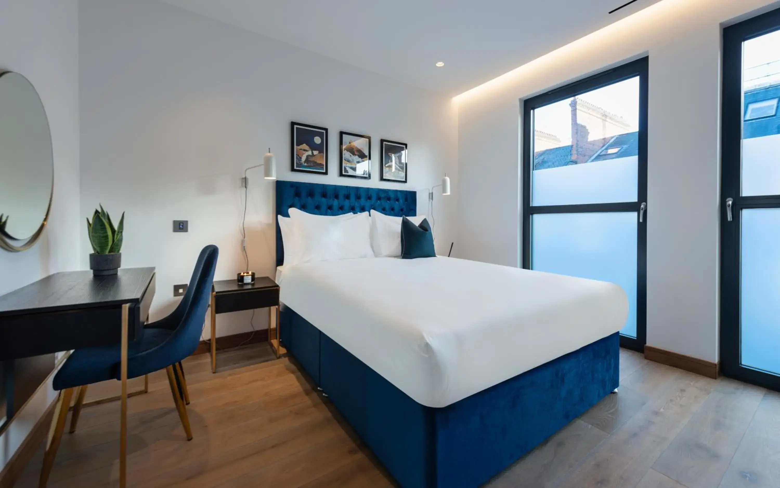 Bedroom, Bed in Hux Hotel, Kensington Bedroom, Bed in Hux Hotel, Kensington