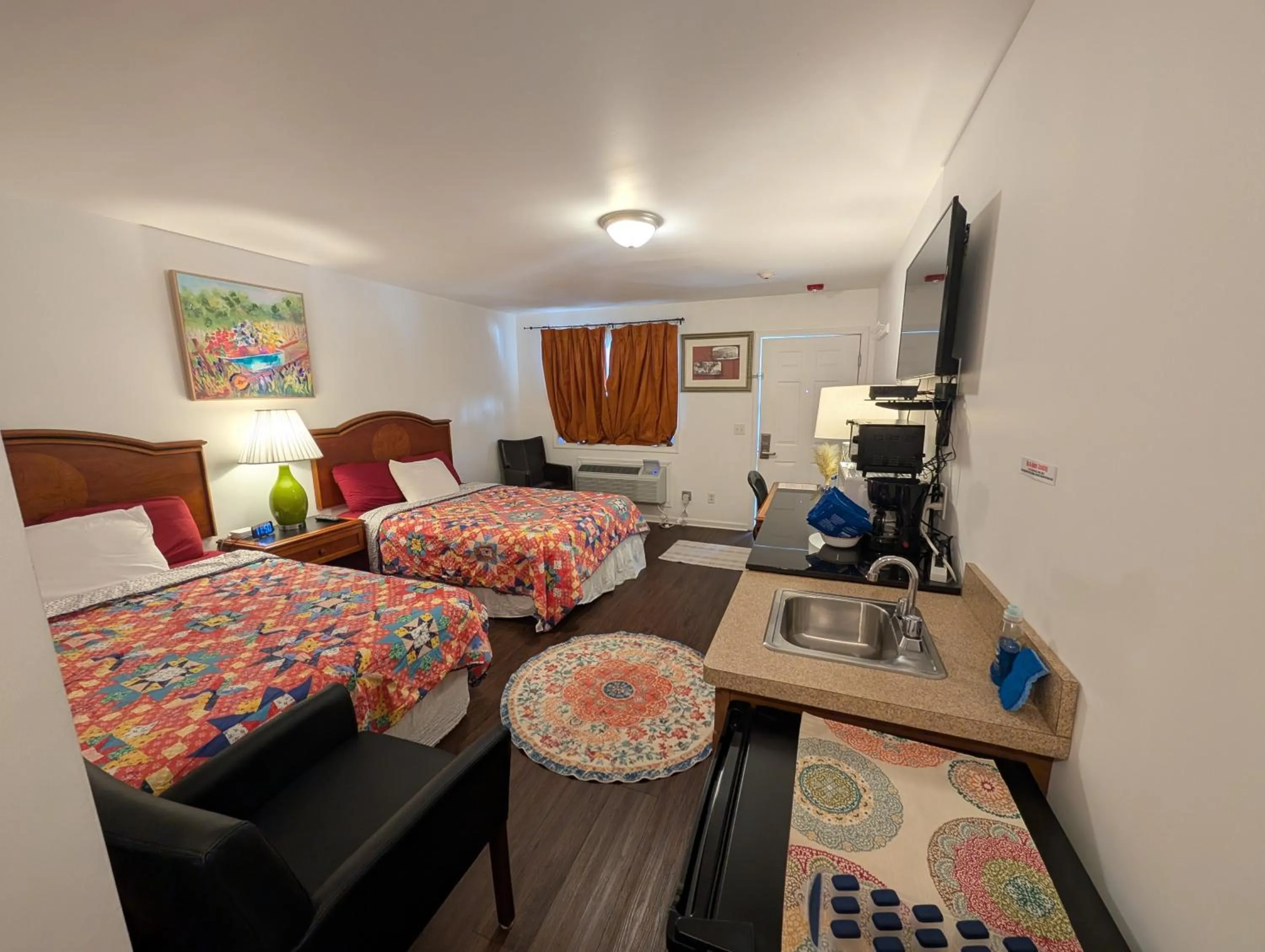 Bed in Apple Inn and Suites Cooperstown Area