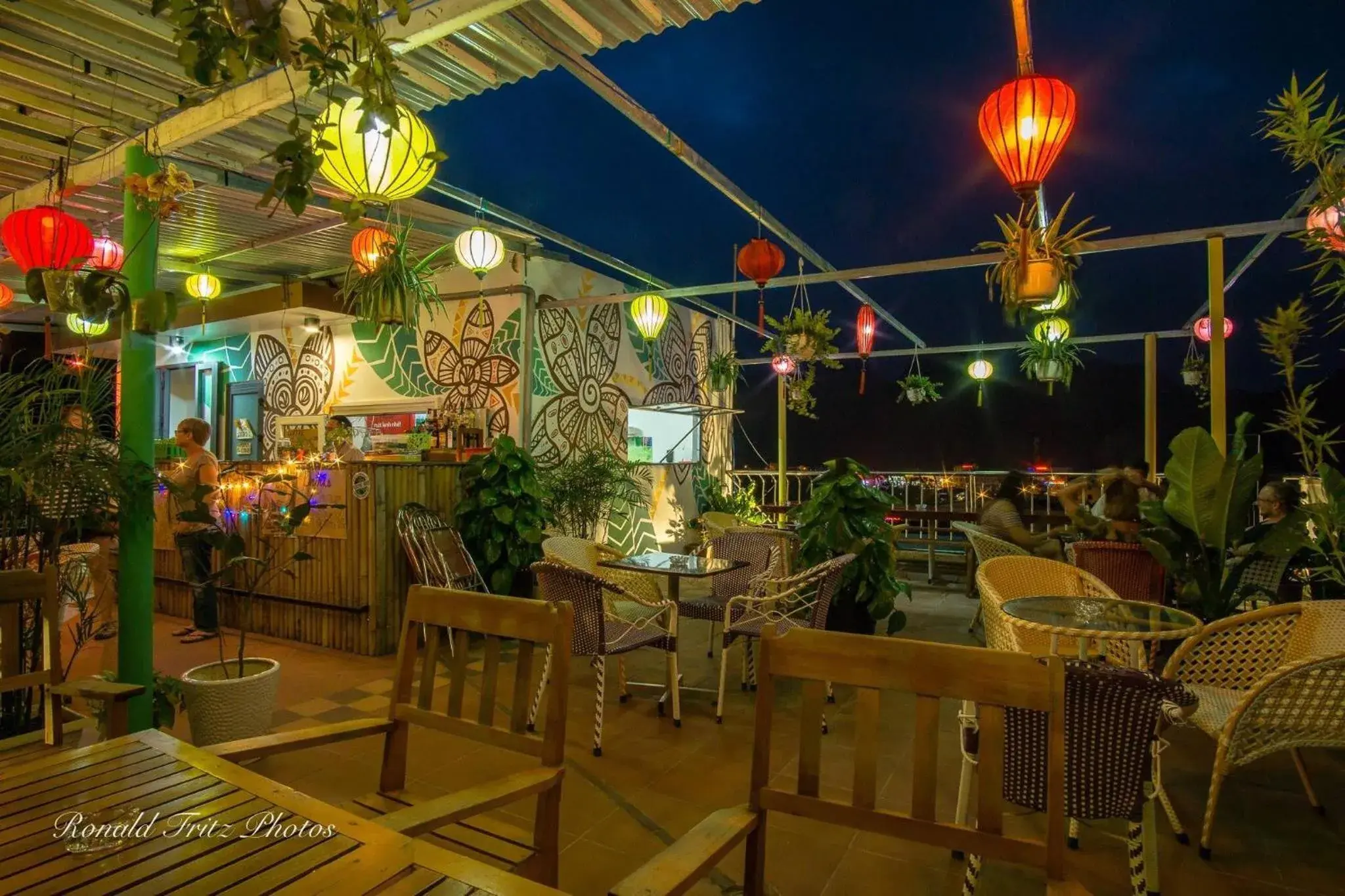 Lounge or bar in Thuong Hai Hotel Lounge or bar in Thuong Hai Hotel