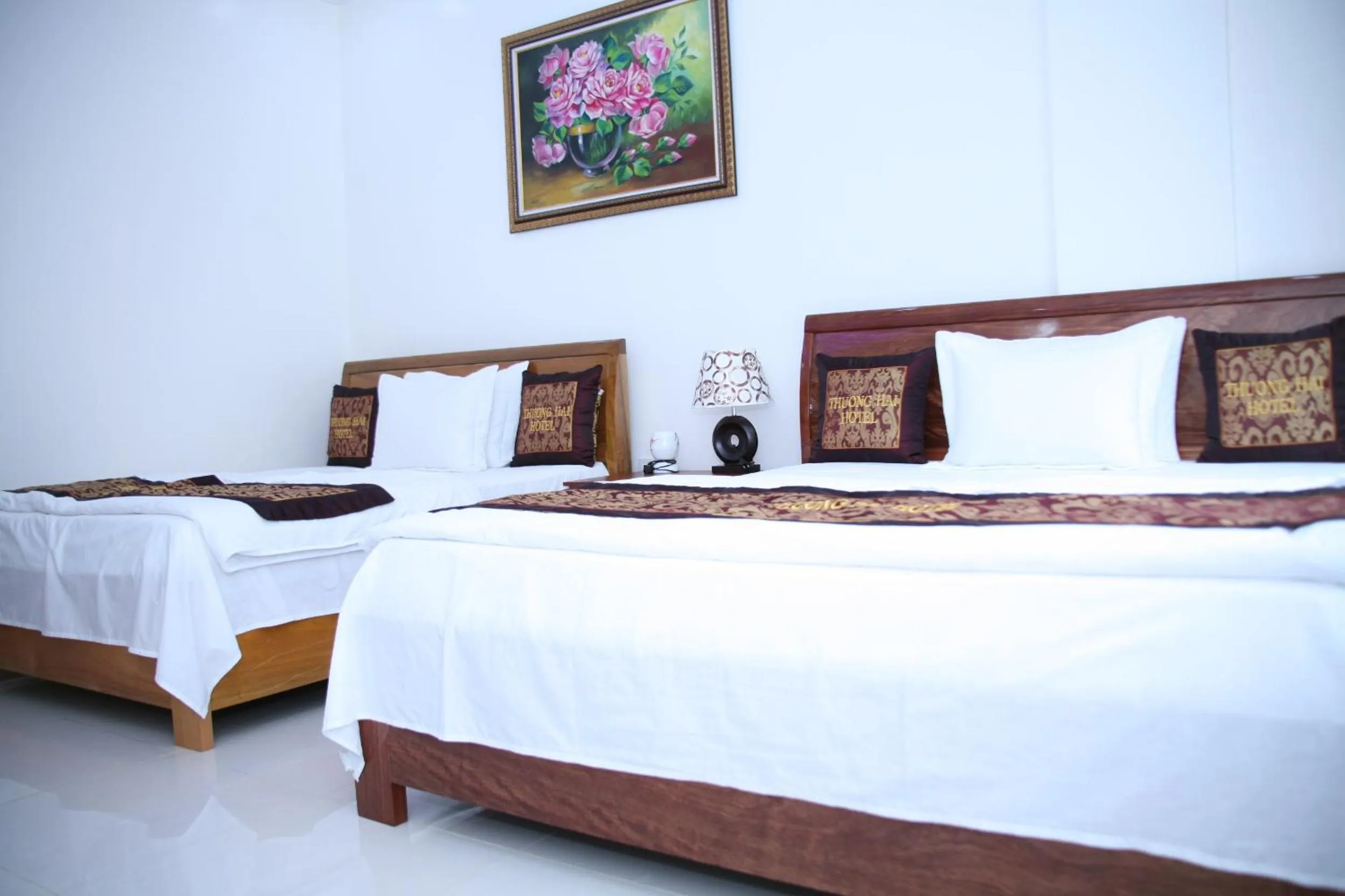Photo of the whole room, Bed in Thuong Hai Hotel