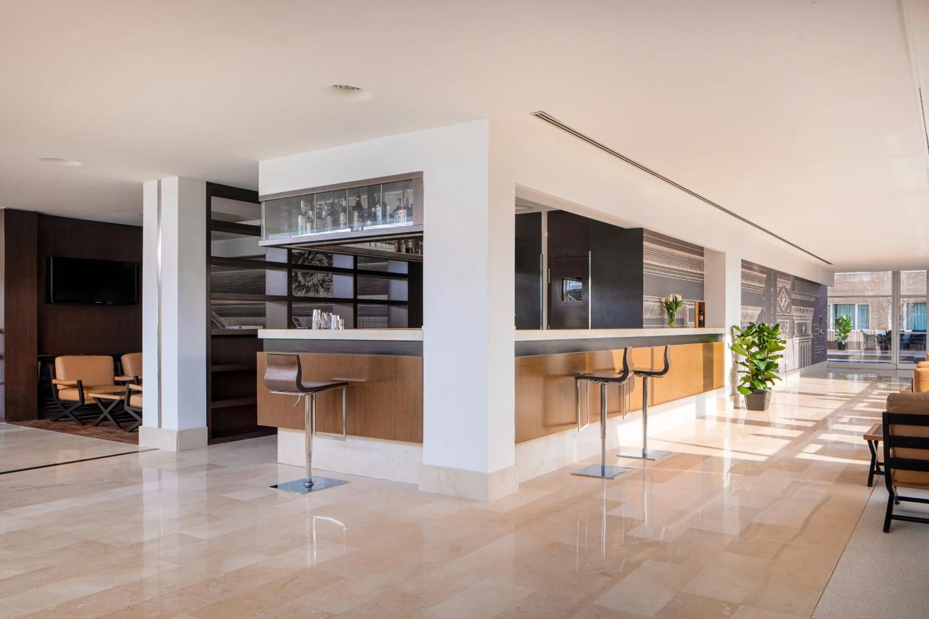 Lounge or bar in UNA Hotels Bologna San Lazzaro