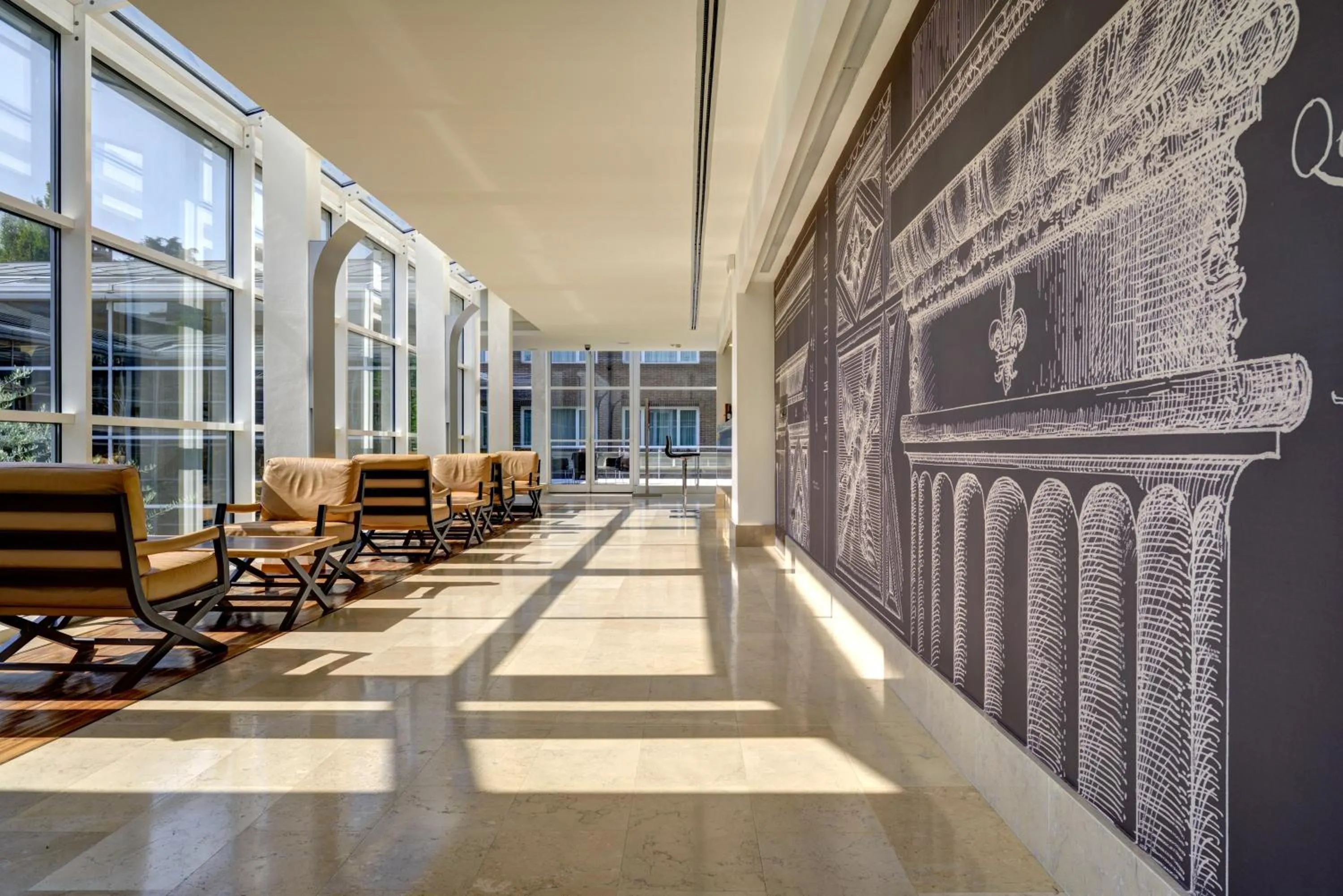 Lounge or bar in UNA Hotels Bologna San Lazzaro