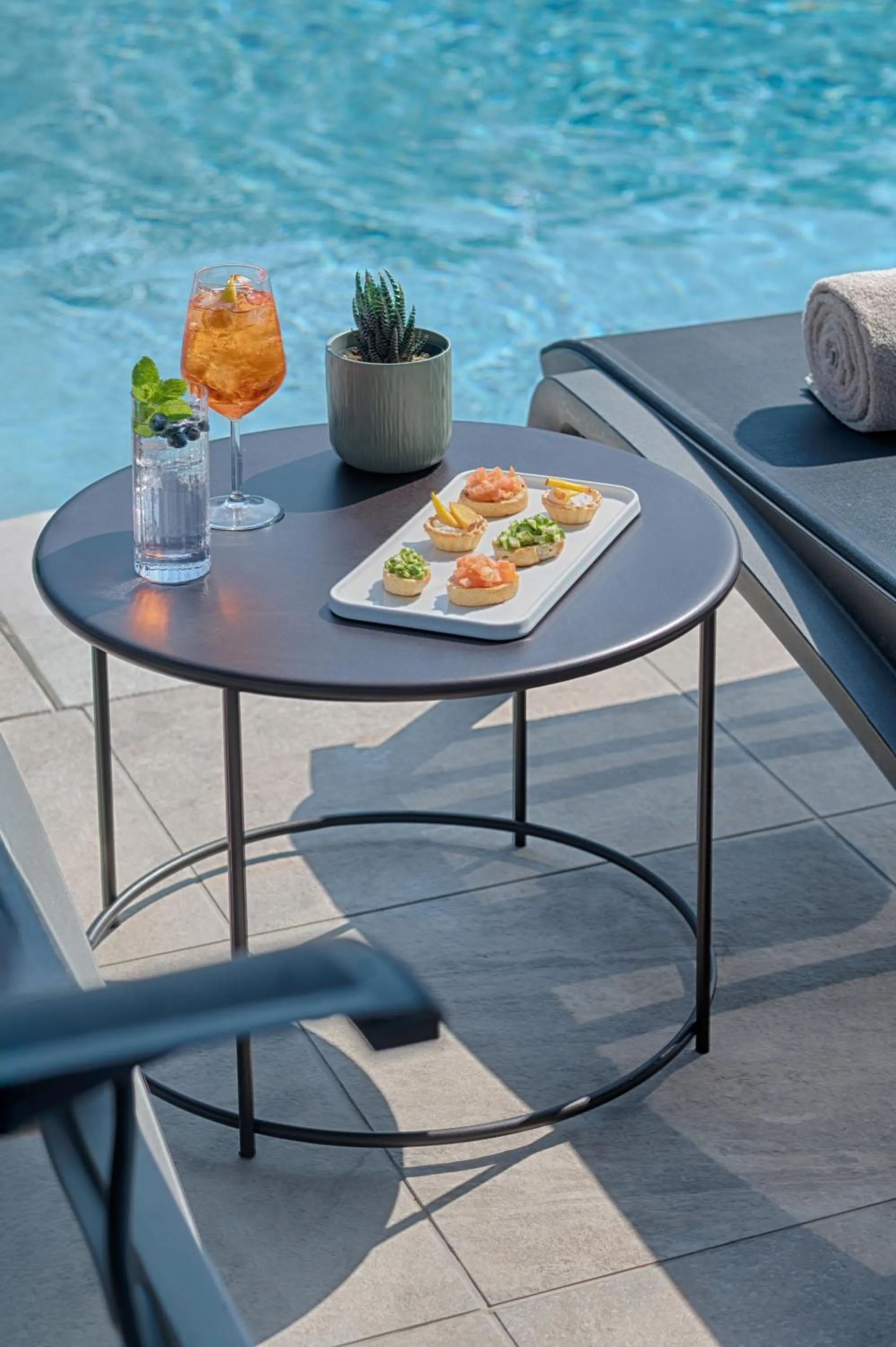 Swimming pool in UNA Hotels Bologna San Lazzaro