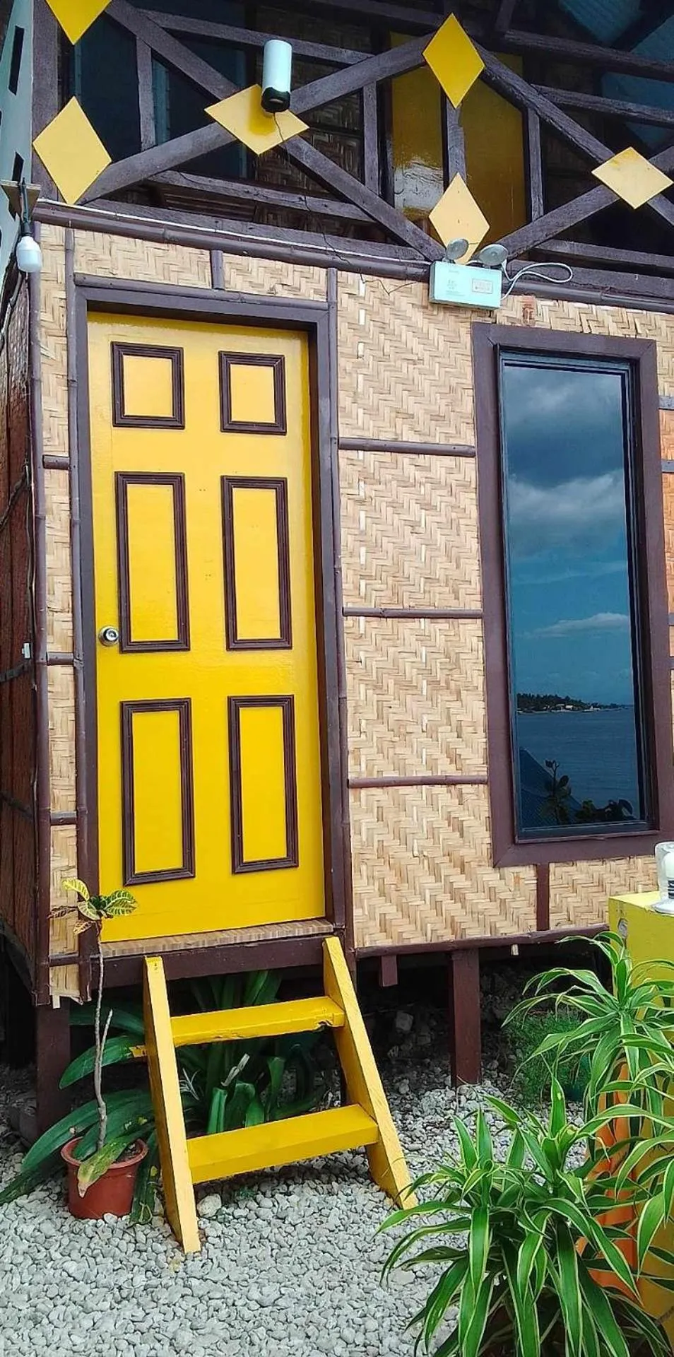 MLK Bamboo Beachhouse