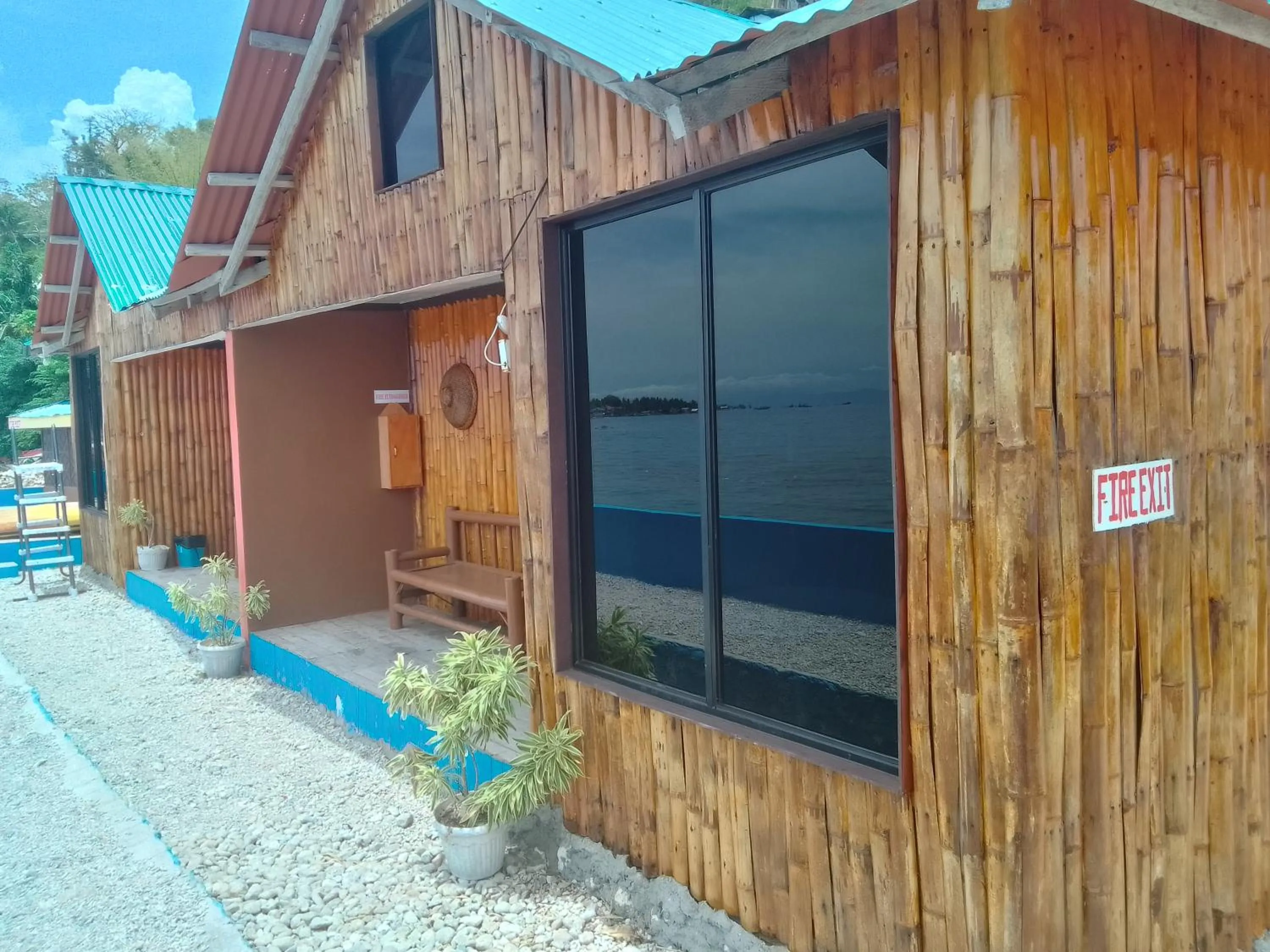 MLK Bamboo Beachhouse