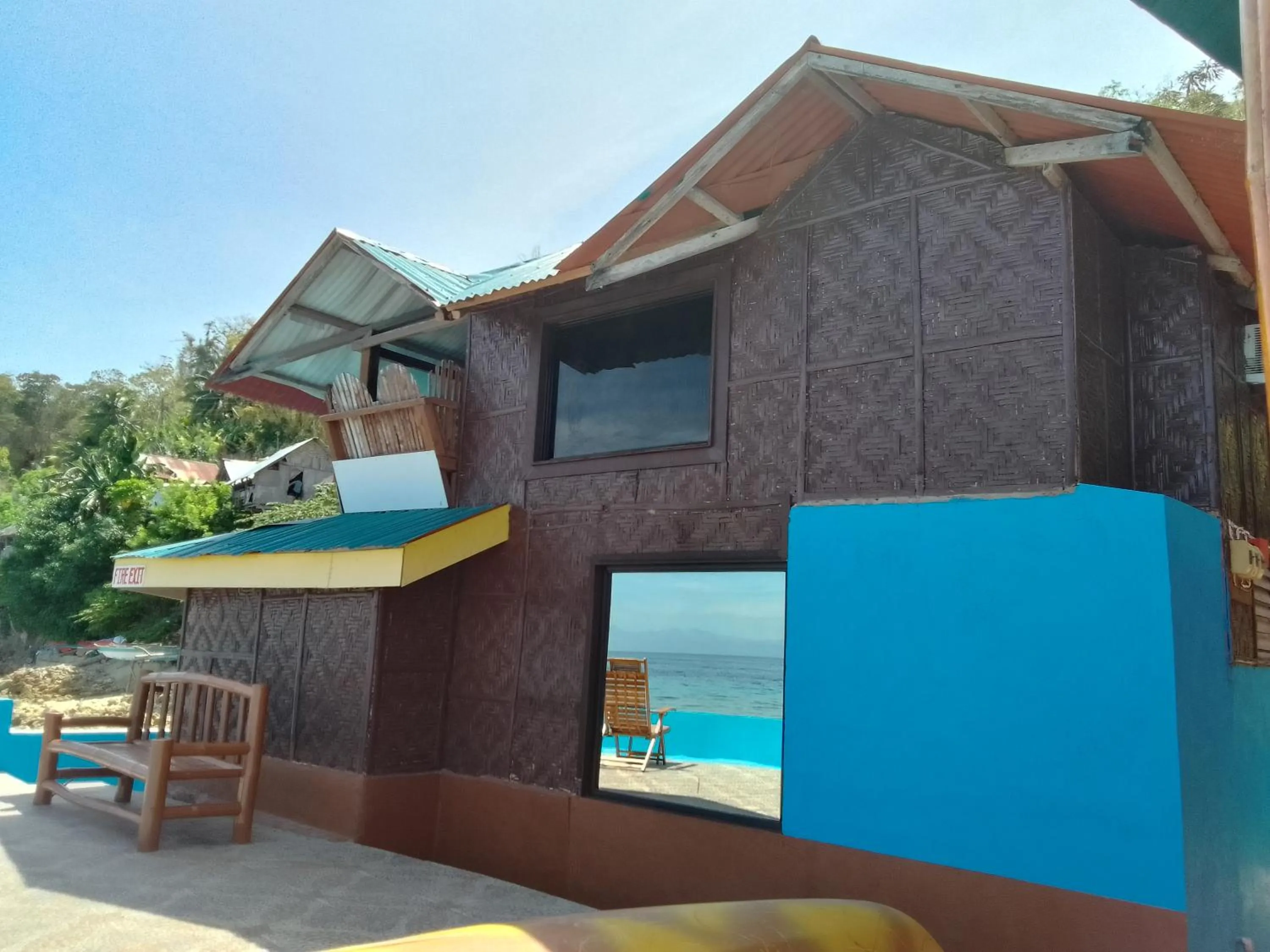MLK Bamboo Beachhouse