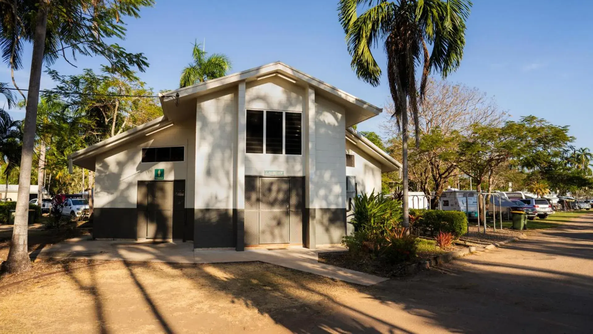 Property building in Darwin FreeSpirit Resort Property building in Darwin FreeSpirit Resort