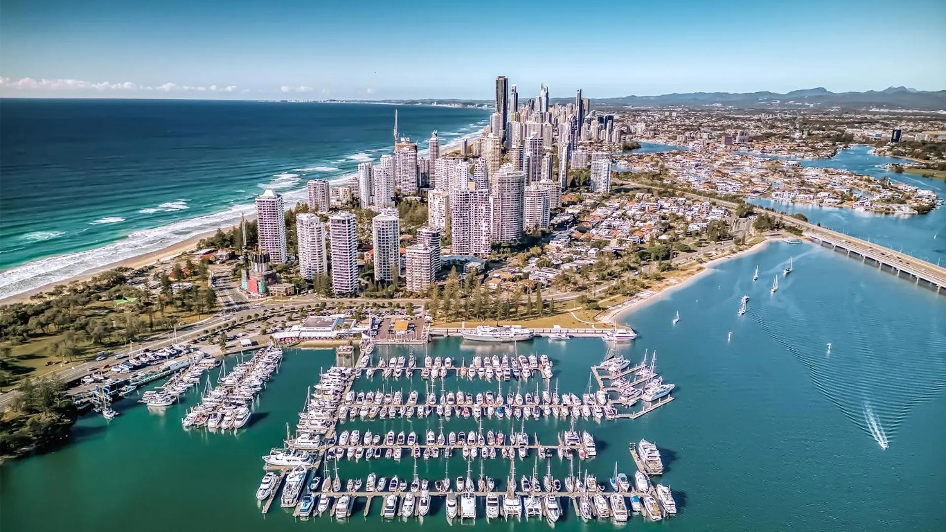 Location in Oscar On Main Beach Resort