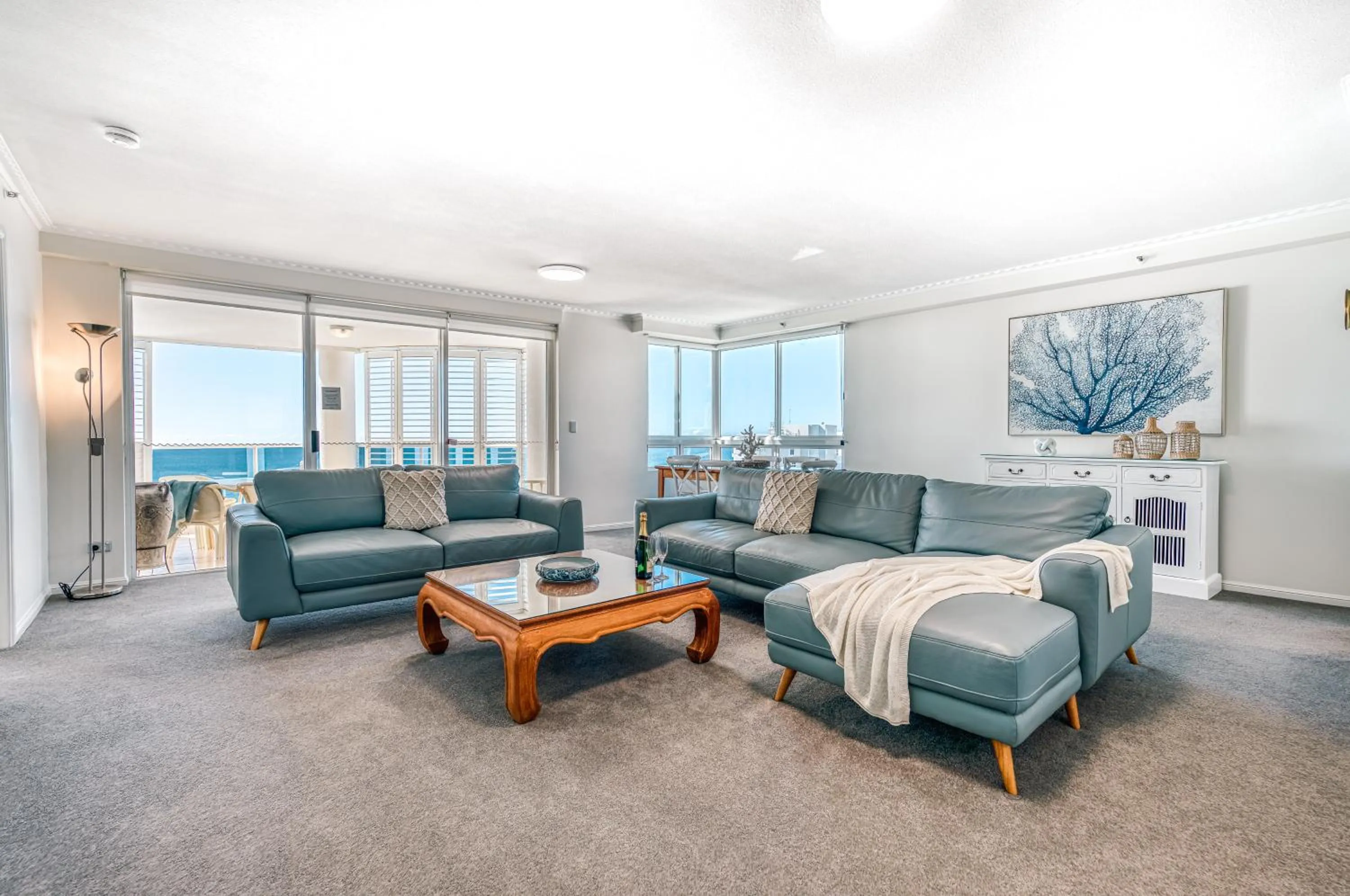 Living room, Bed in Oscar On Main Beach Resort