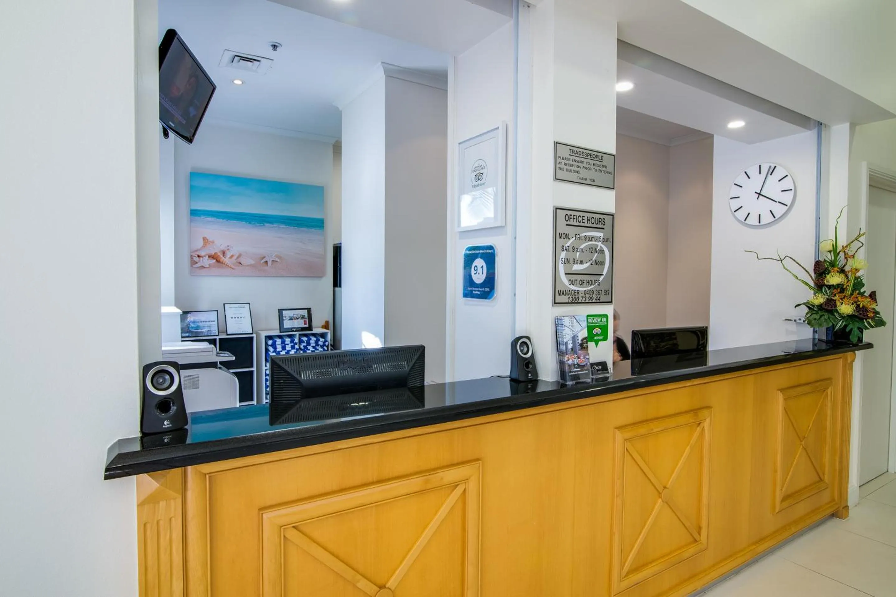 Lobby or reception in Oscar On Main Beach Resort