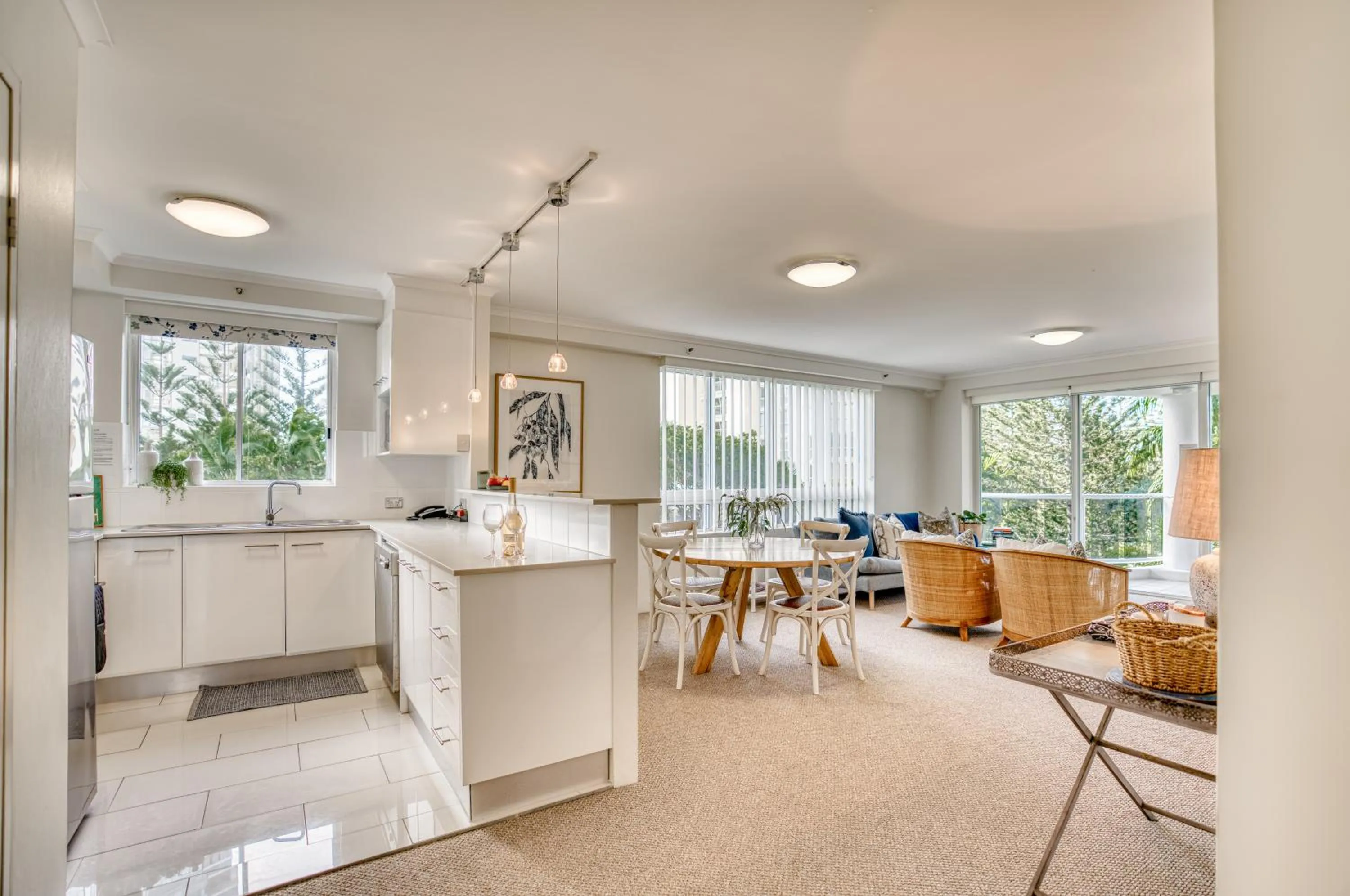 Living room in Oscar On Main Beach Resort