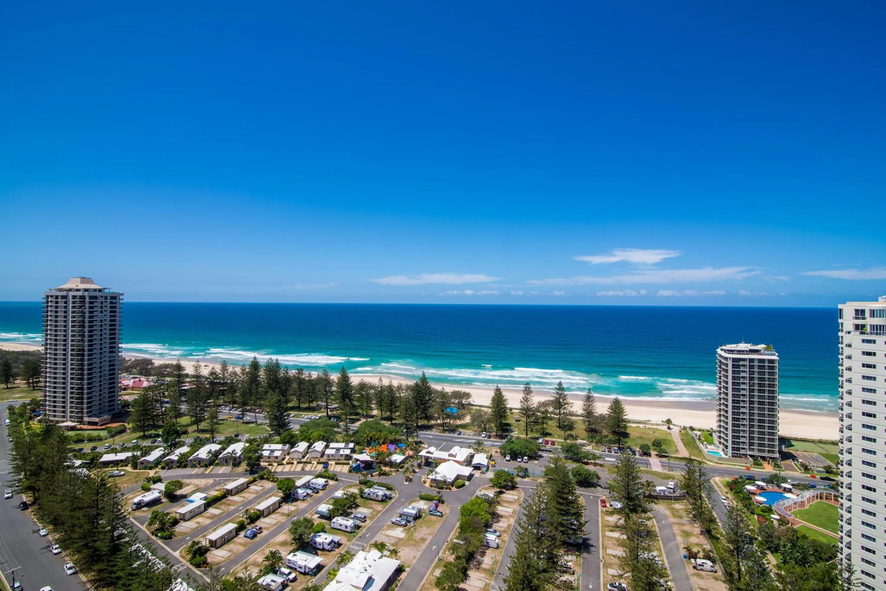 Sea view in Oscar On Main Beach Resort