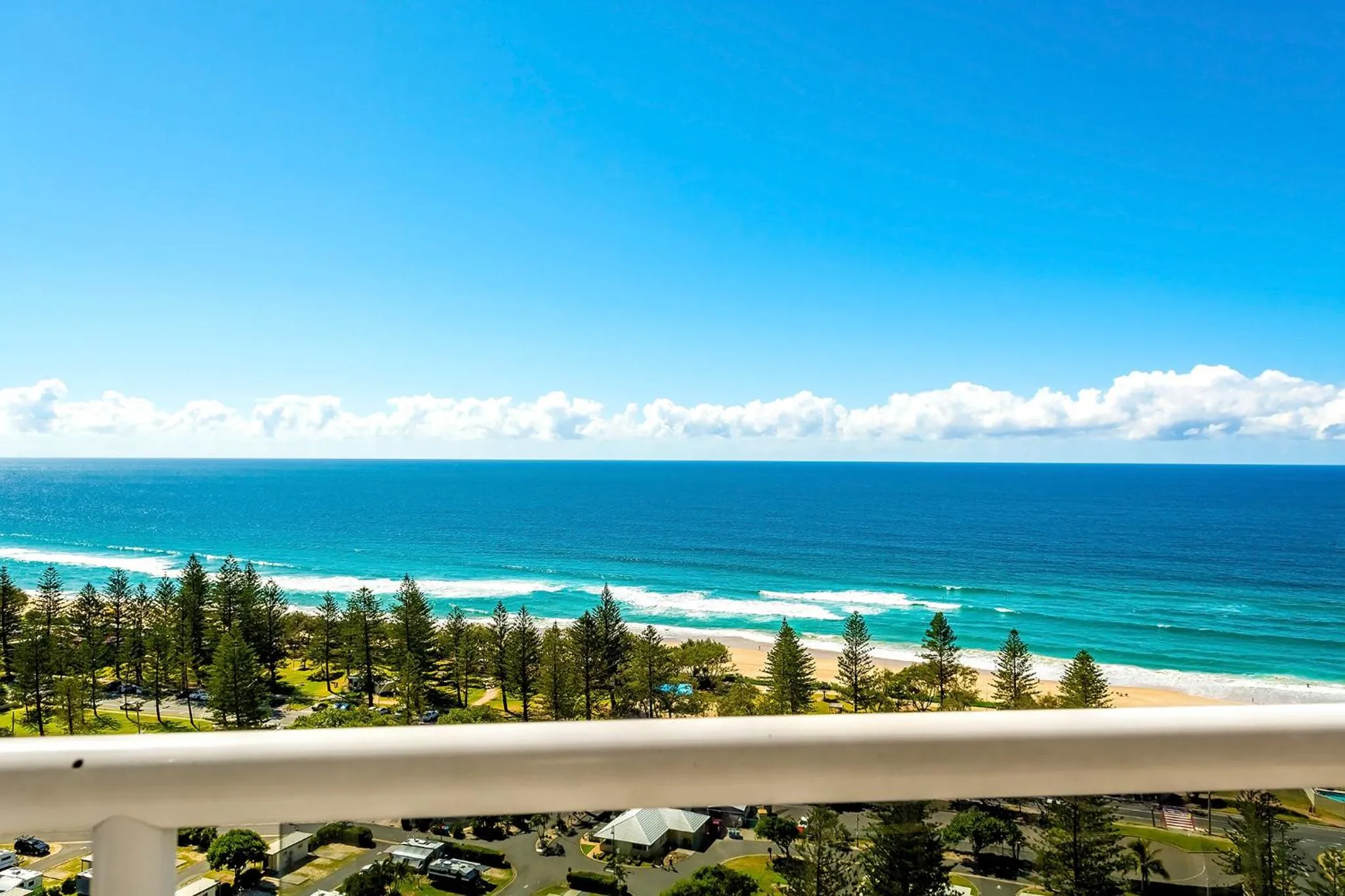 Balcony/Terrace in Oscar On Main Beach Resort