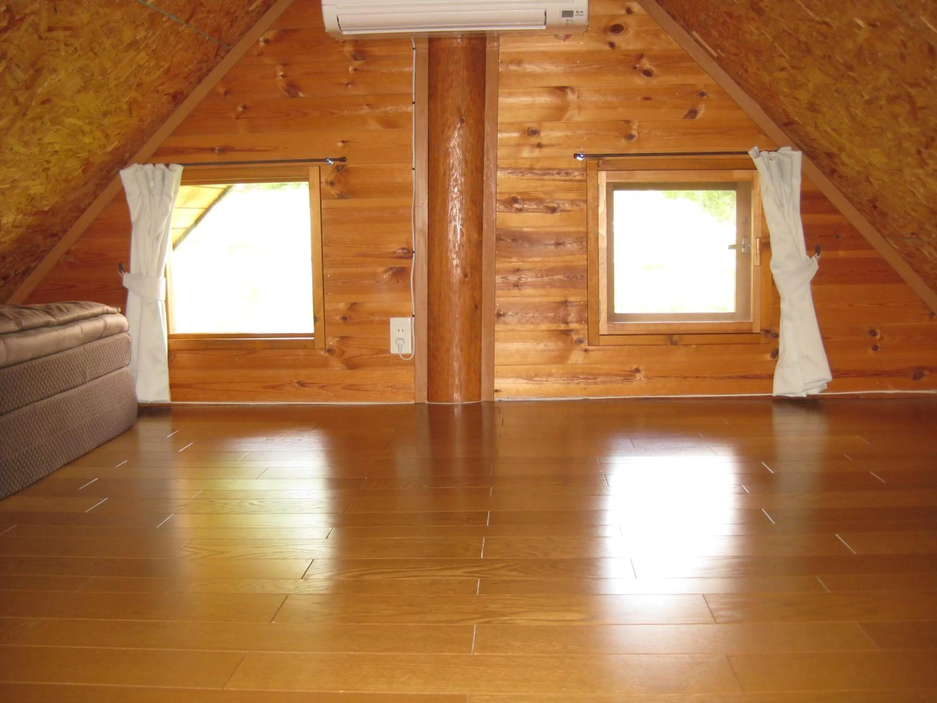 Photo of the whole room in Log Cottage Himawari