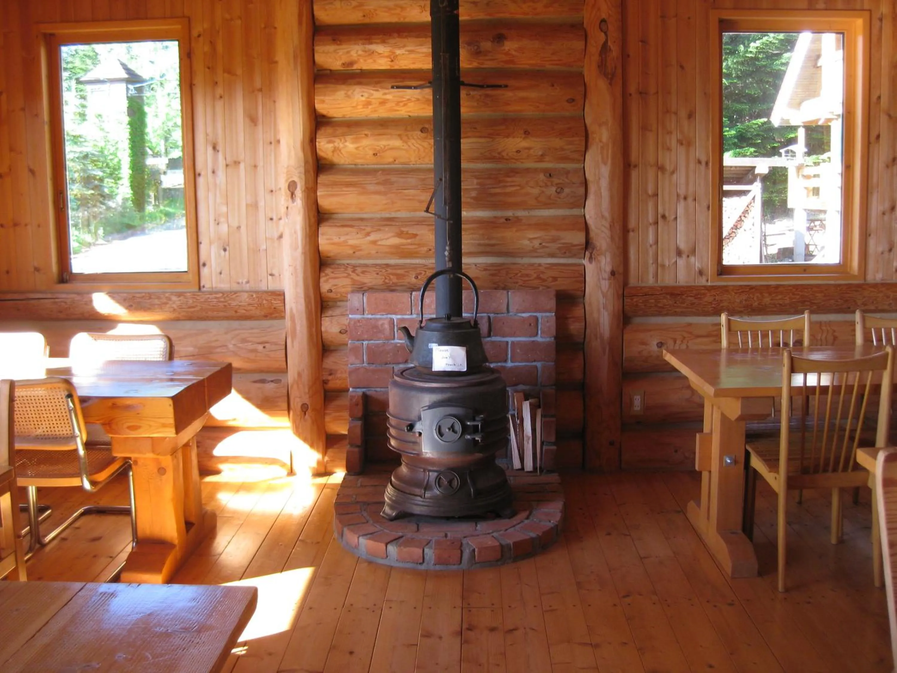 Communal kitchen in Log Cottage Himawari
